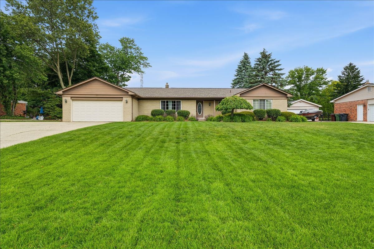 5191 Saint Richard Drive, Utica, MI 48316 — front exterior