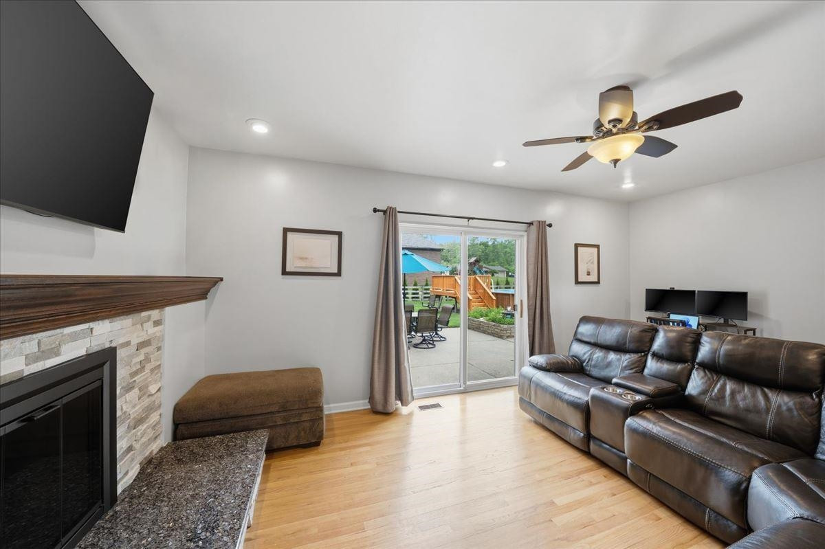 5191 Saint Richard Drive, Utica, MI 48316 — Photo 12