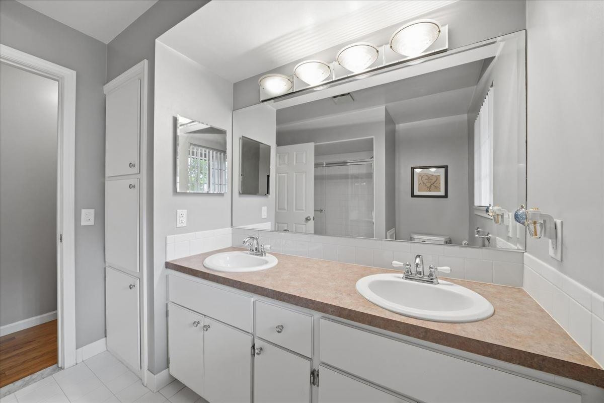5191 Saint Richard Drive, Utica, MI 48316 — Photo 20