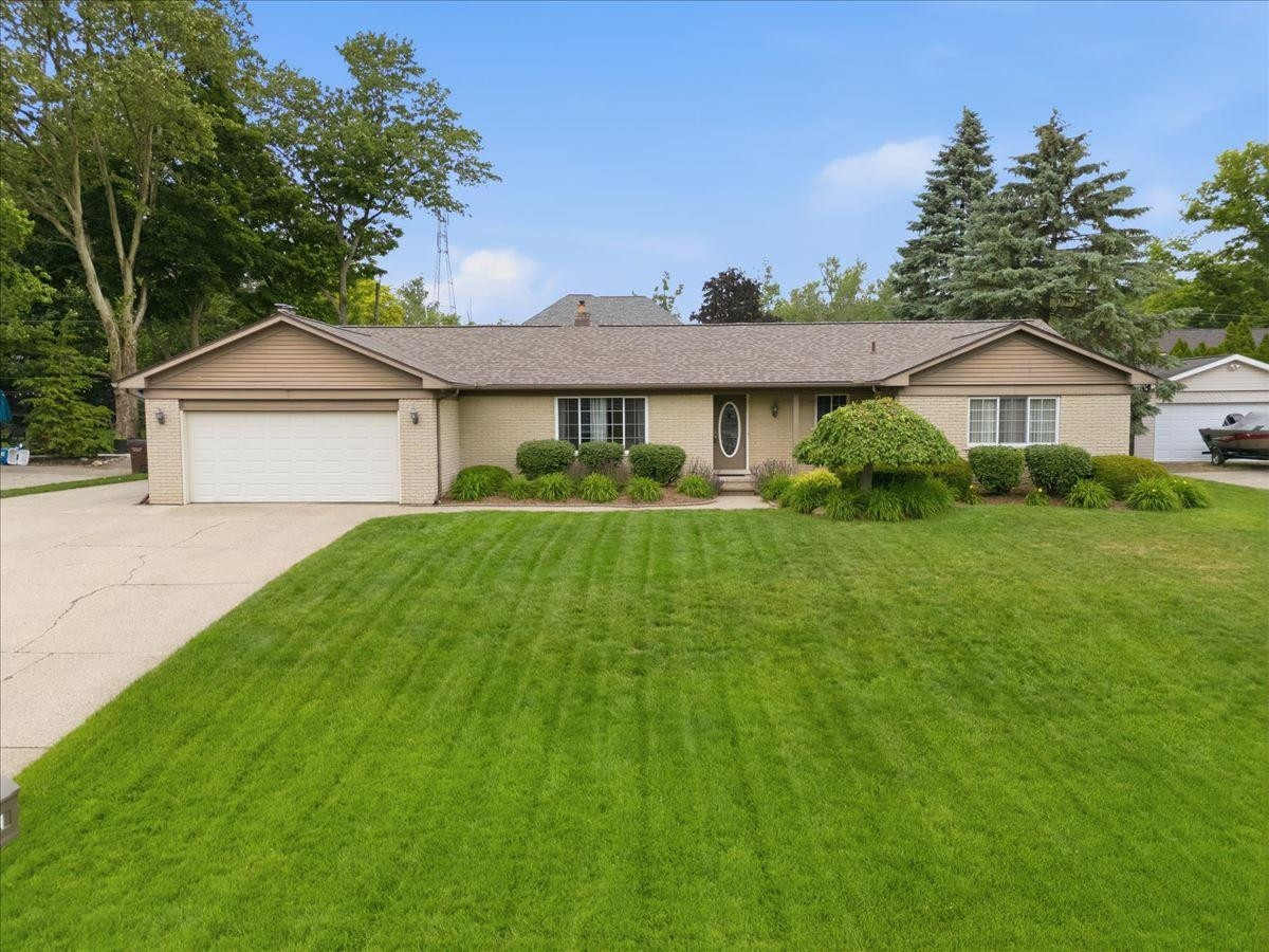 5191 Saint Richard Drive, Utica, MI 48316 — Photo 30