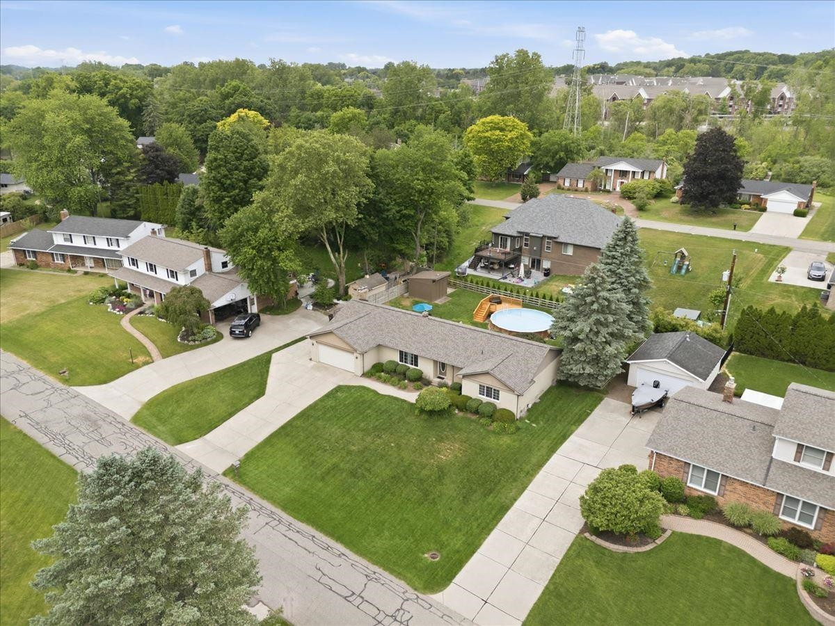 5191 Saint Richard Drive, Utica, MI 48316 — Photo 36