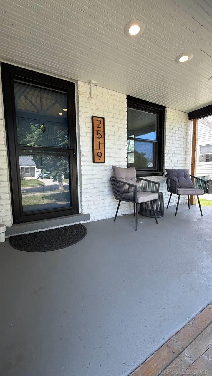 2519 Phillips Avenue, Berkley, MI 48072 — Photo 3