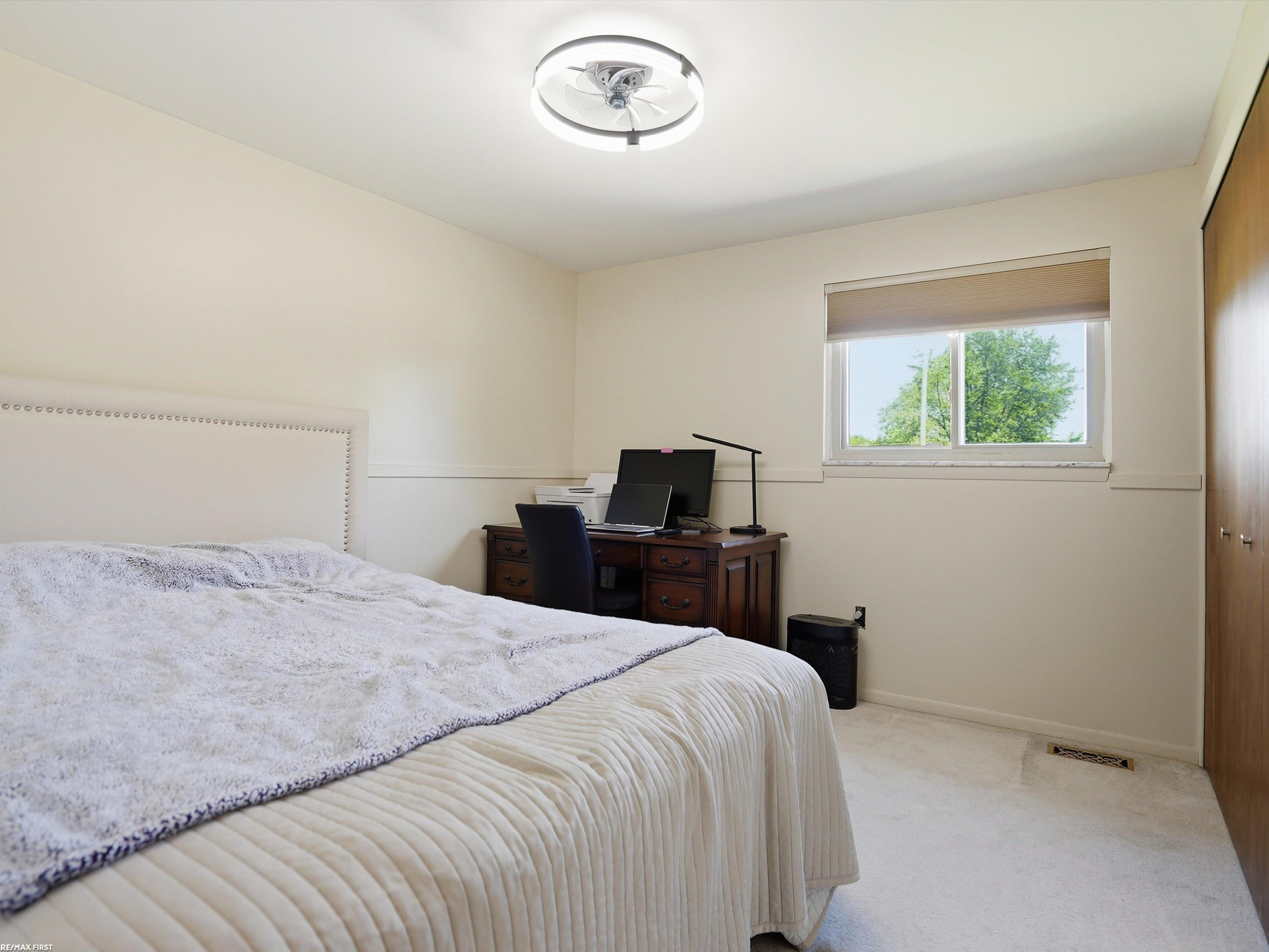 4112 Thorney Drive, Utica, MI 48316 — Photo 32