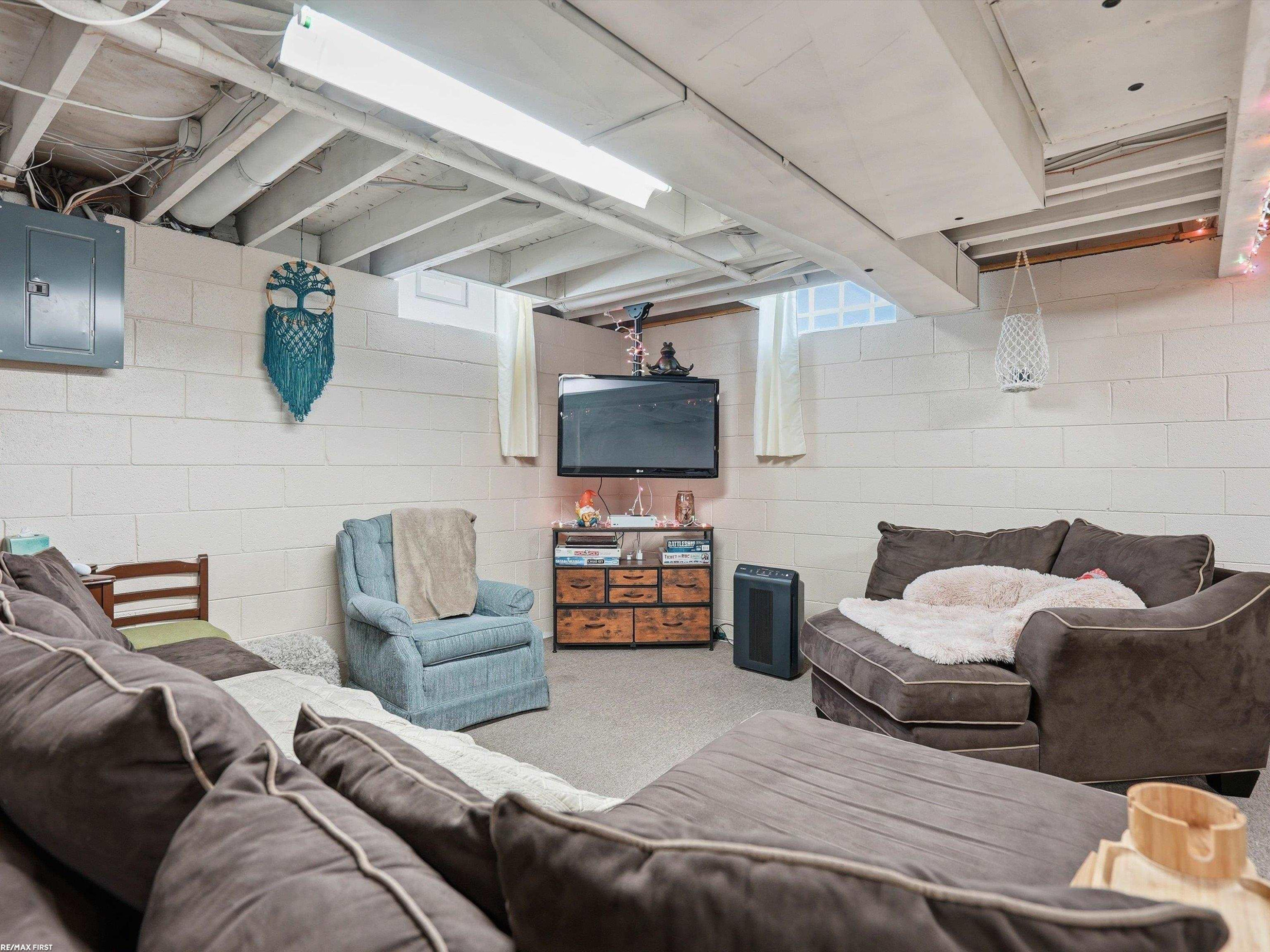 4112 Thorney Drive, Utica, MI 48316 — Photo 34