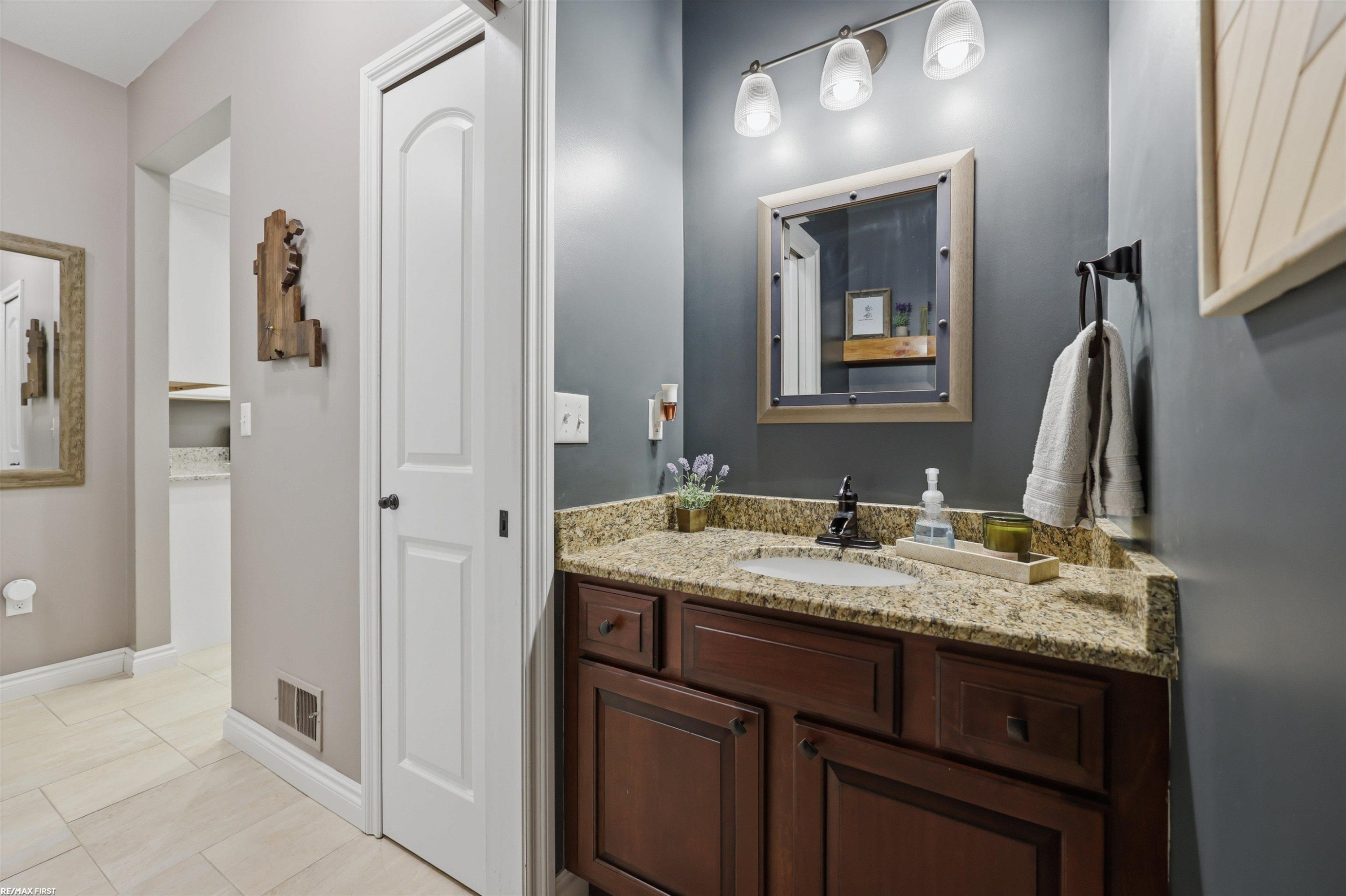22350 Brantingham Road, Macomb, MI 48044 — Photo 18
