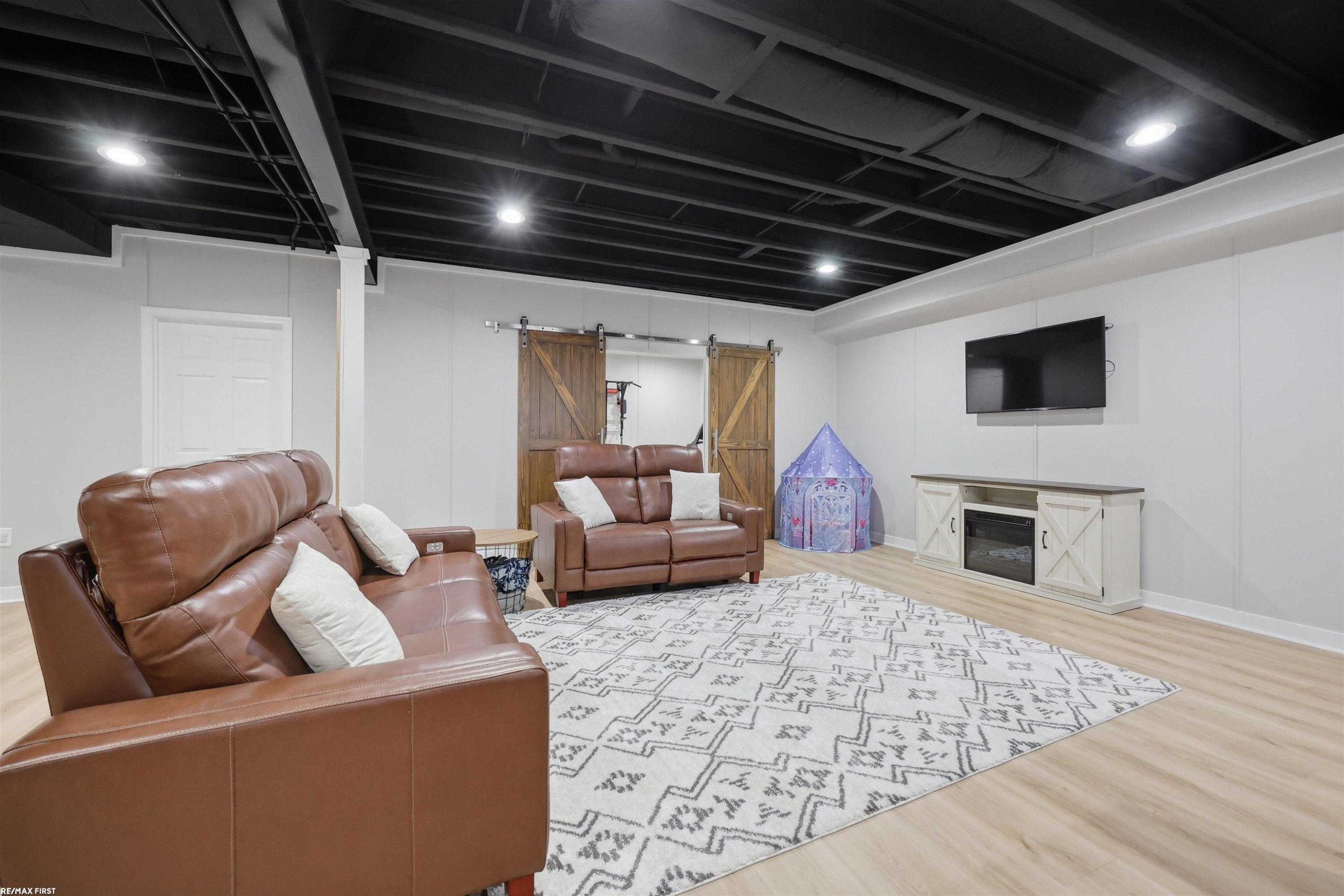 22350 Brantingham Road, Macomb, MI 48044 — Photo 41