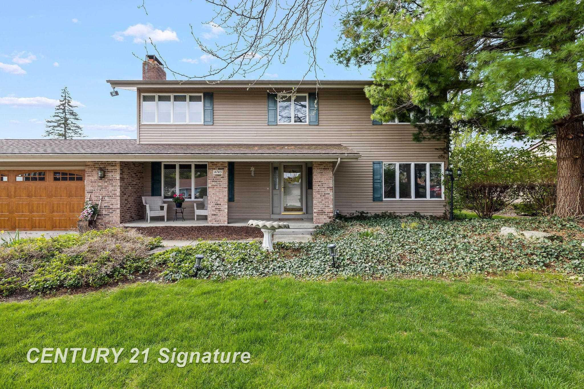 4743 Century Drive, Saginaw, MI 48638 — front exterior