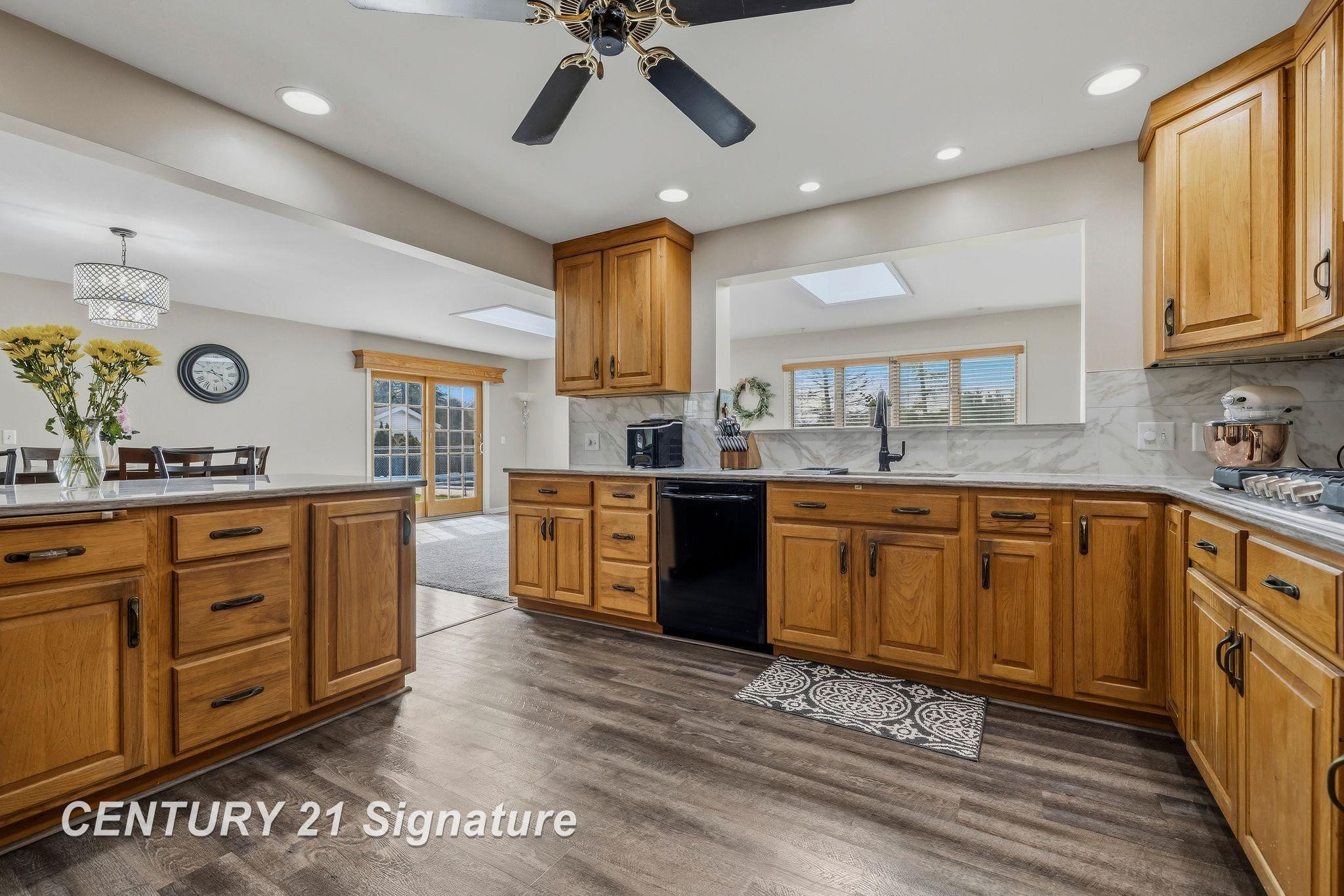 4743 Century Drive, Saginaw, MI 48638 — Photo 7
