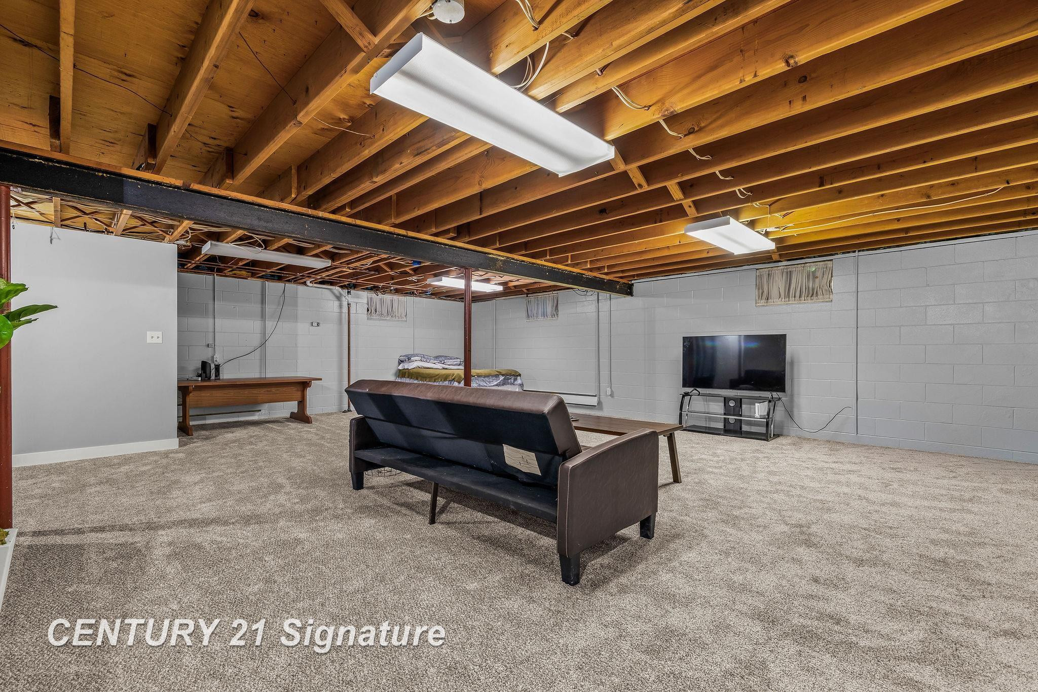 4743 Century Drive, Saginaw, MI 48638 — Photo 32
