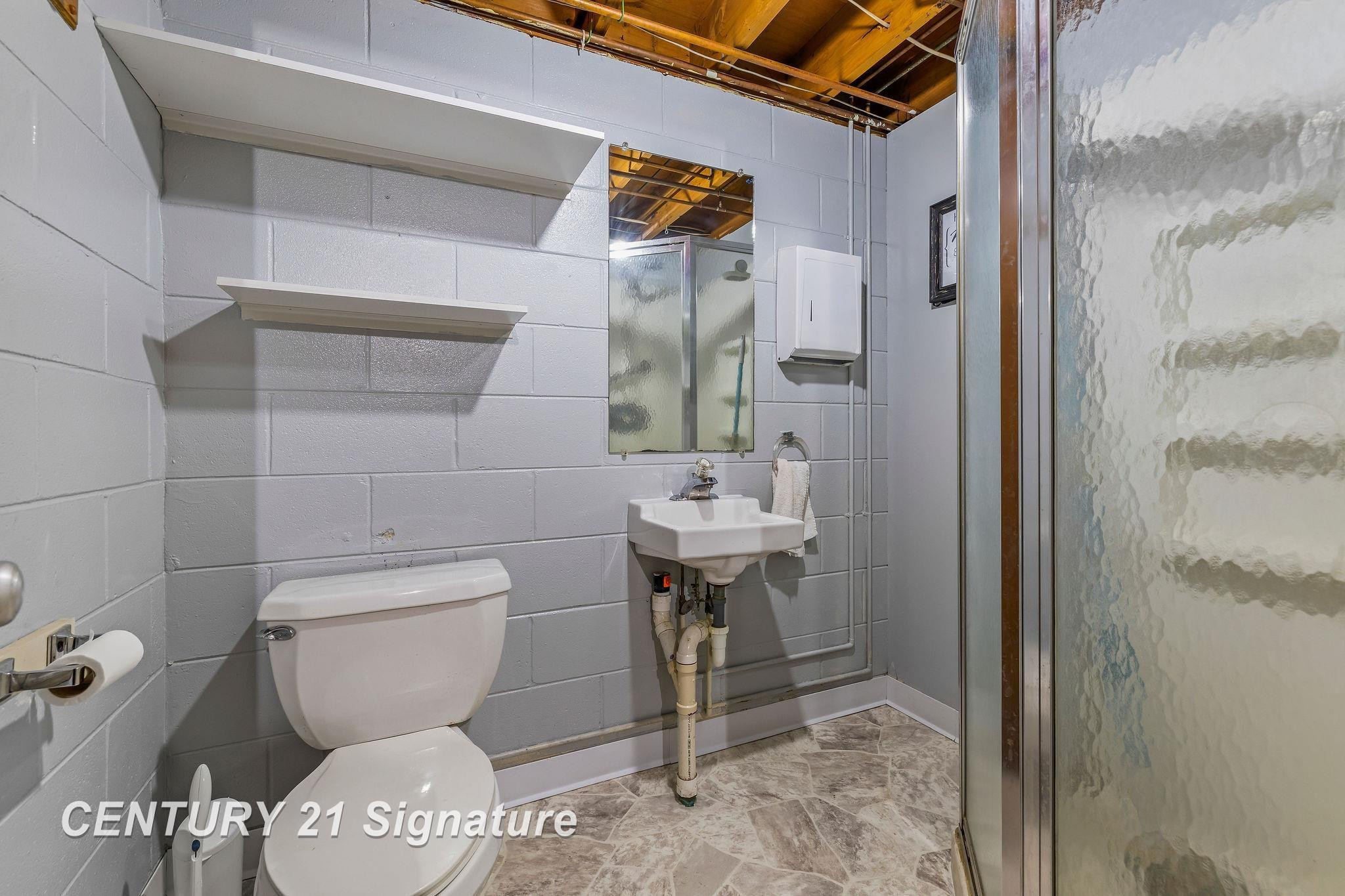4743 Century Drive, Saginaw, MI 48638 — Photo 35