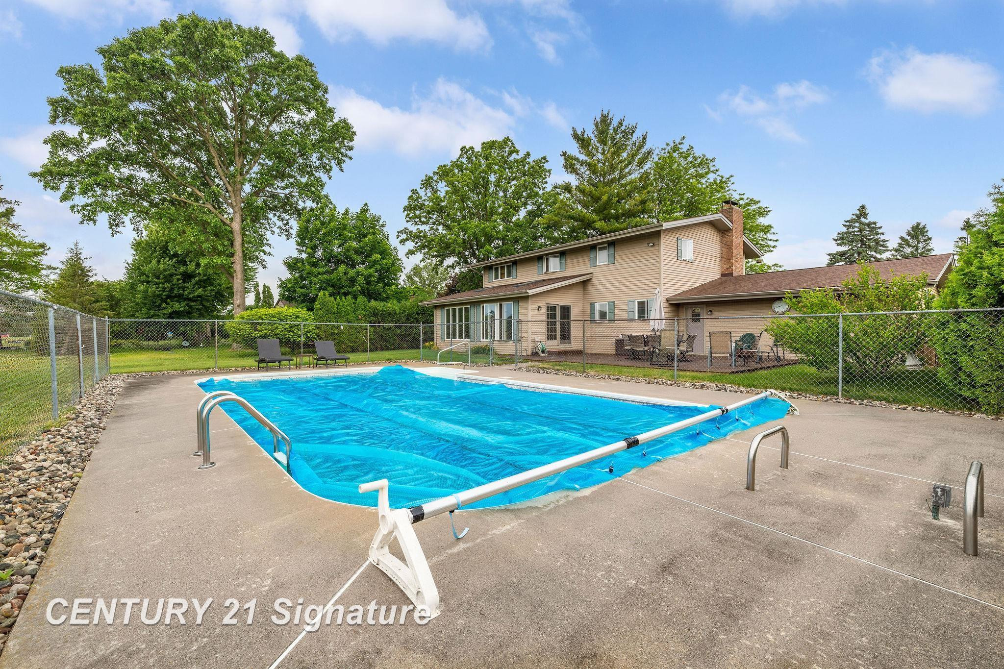 4743 Century Drive, Saginaw, MI 48638 — Photo 38