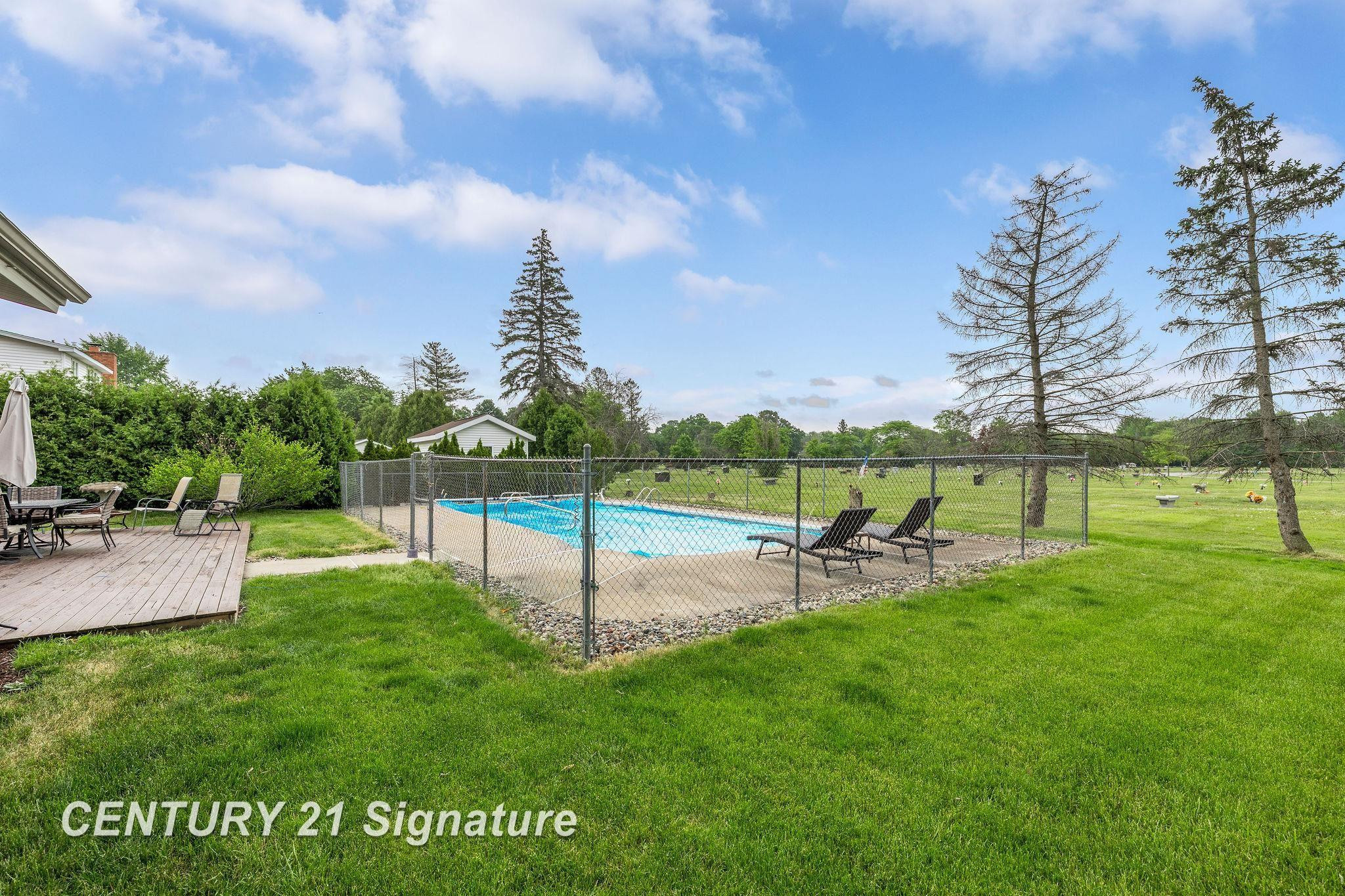 4743 Century Drive, Saginaw, MI 48638 — Photo 41