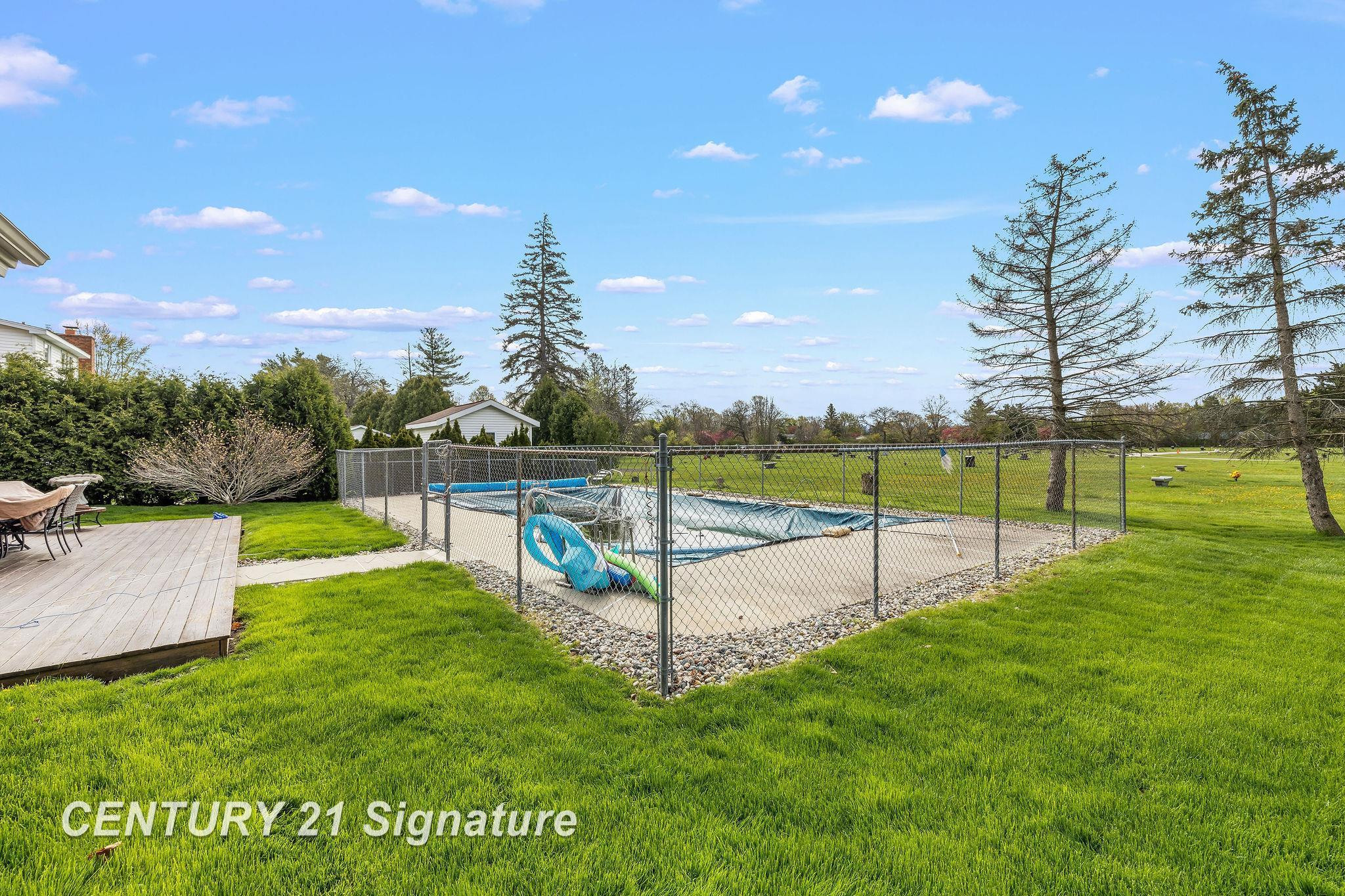 4743 Century Drive, Saginaw, MI 48638 — Photo 58