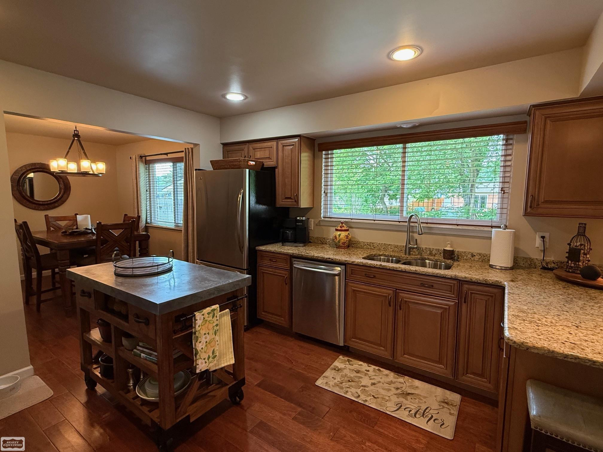 50467 Peggy Lane, Chesterfield, MI 48047 — Photo 9