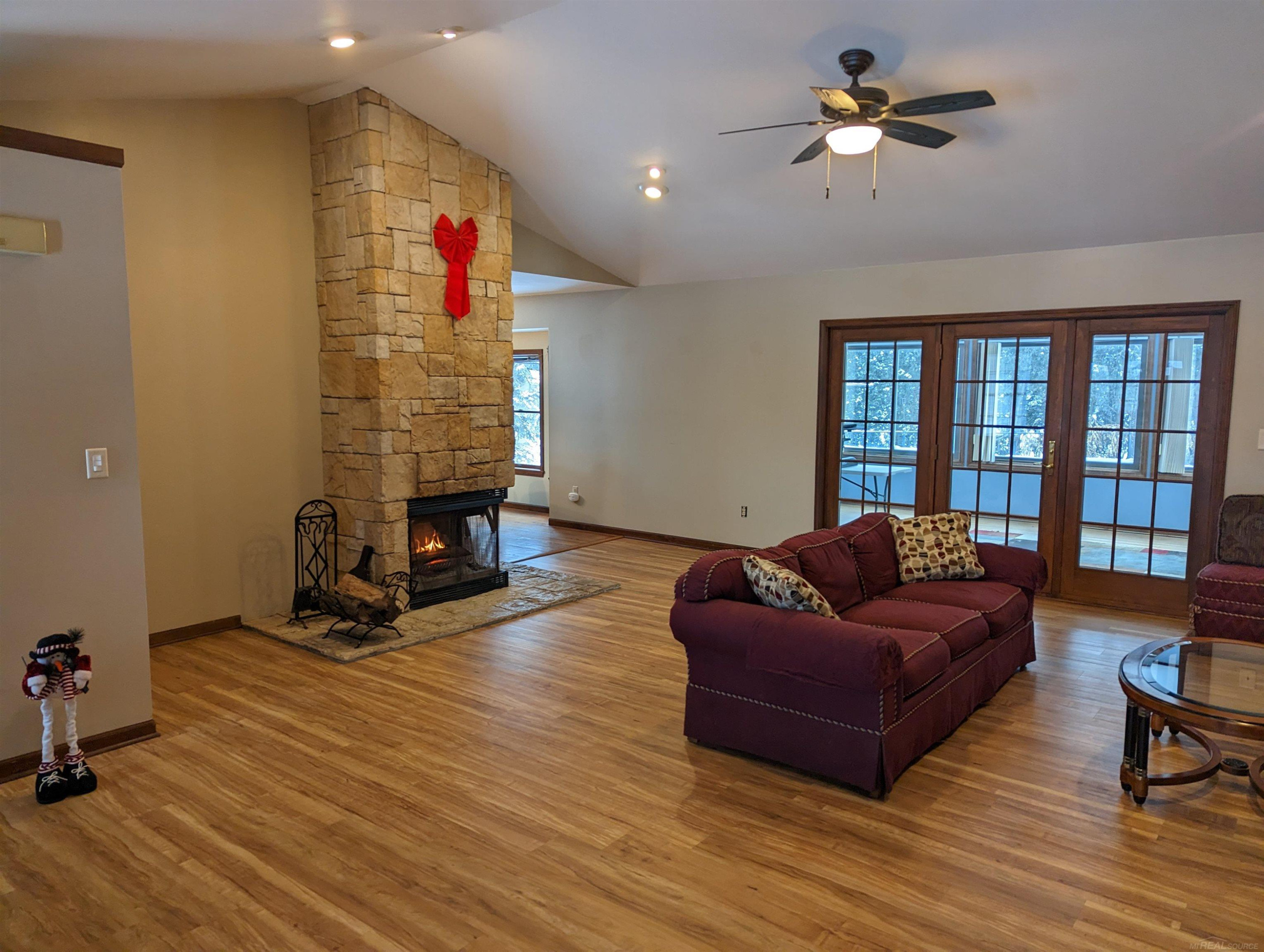 9764 Annabelle Court, South Lyon, MI 48178 — Photo 2