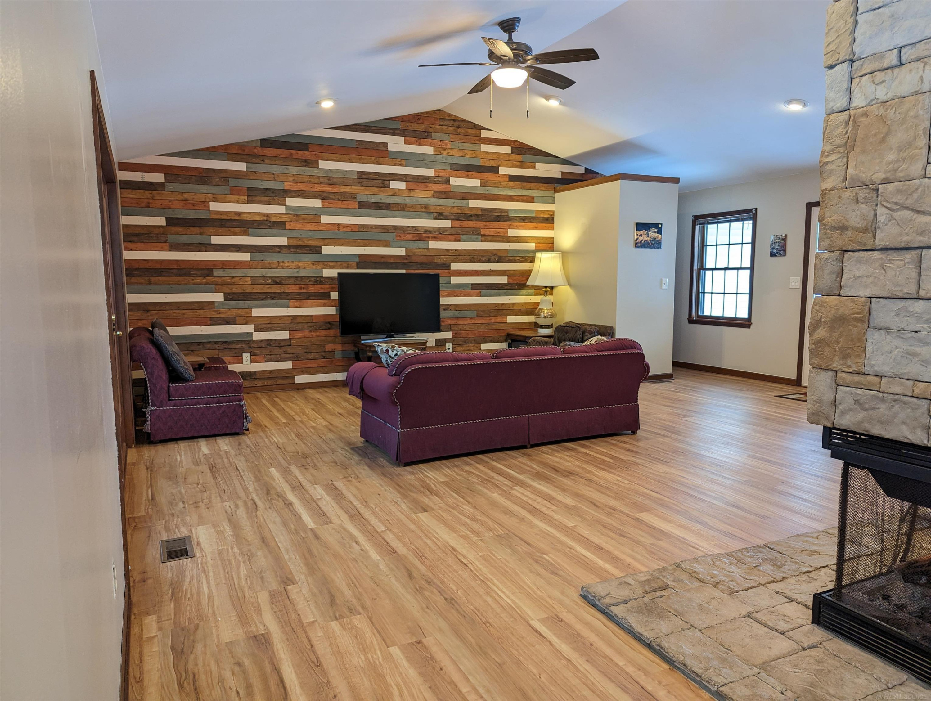 9764 Annabelle Court, South Lyon, MI 48178 — Photo 4