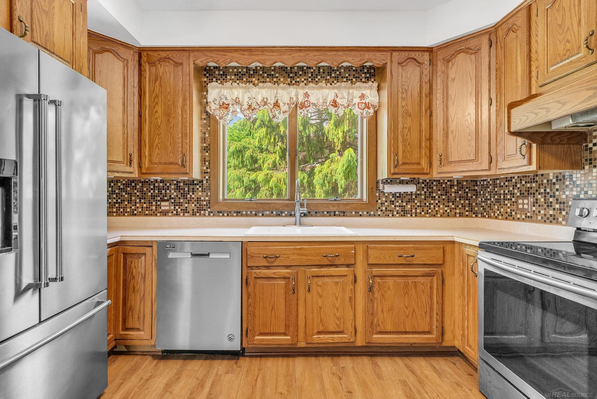 222 N Howard Avenue, Croswell, MI 48422 — Photo 16