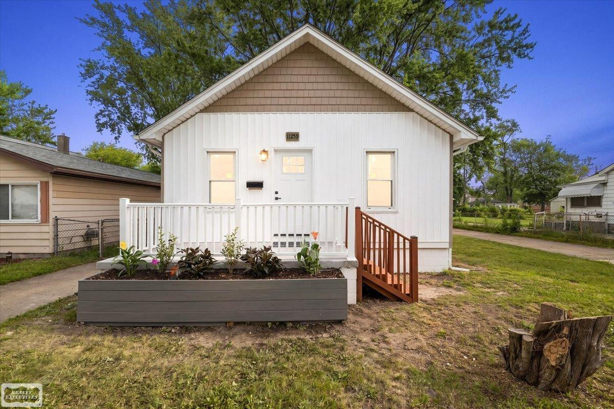 11259 Chapp Avenue, Warren, MI 48089 — front exterior