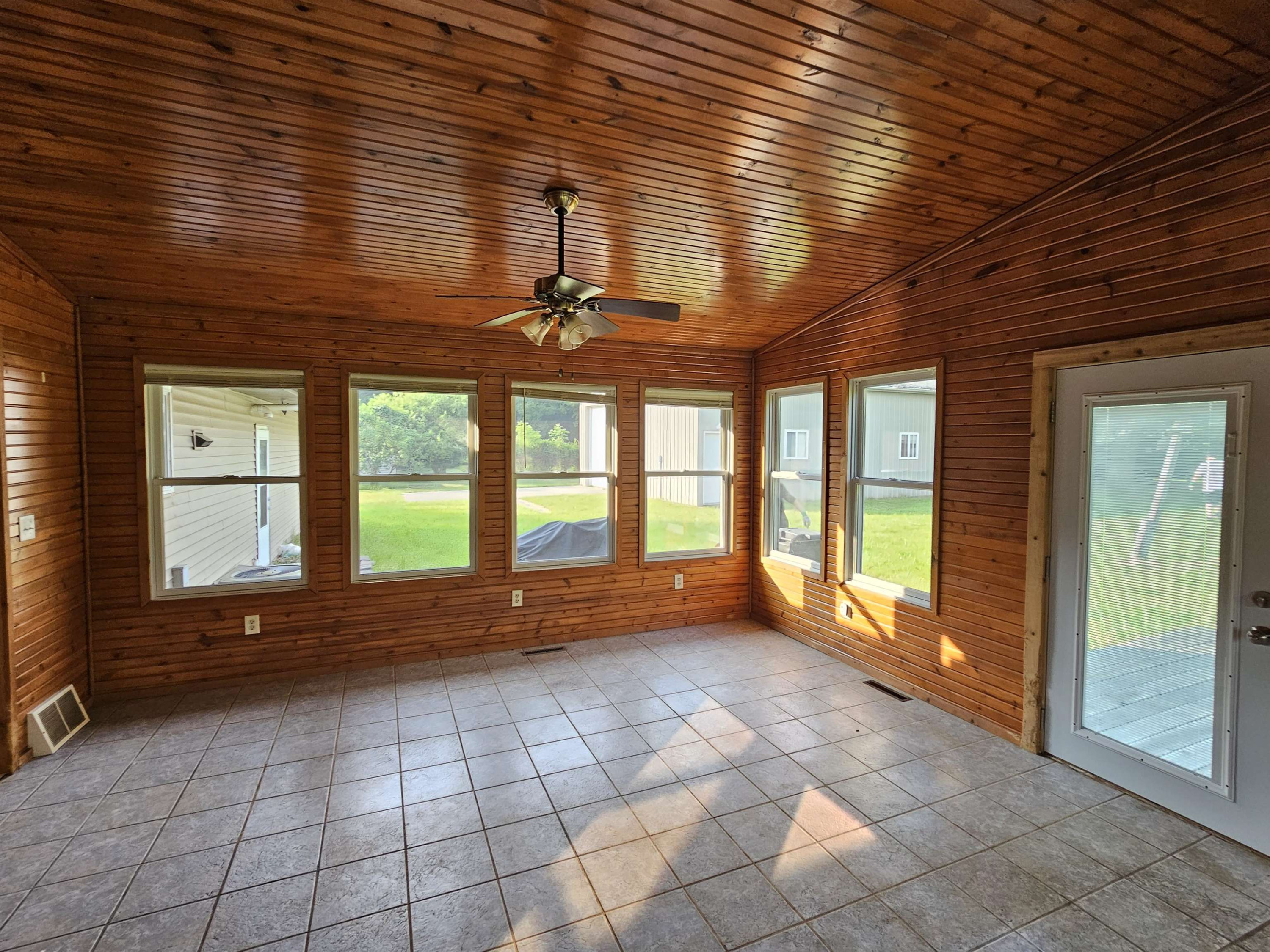 8525 Dixie Highway, Birch Run, MI 48415 — Photo 4