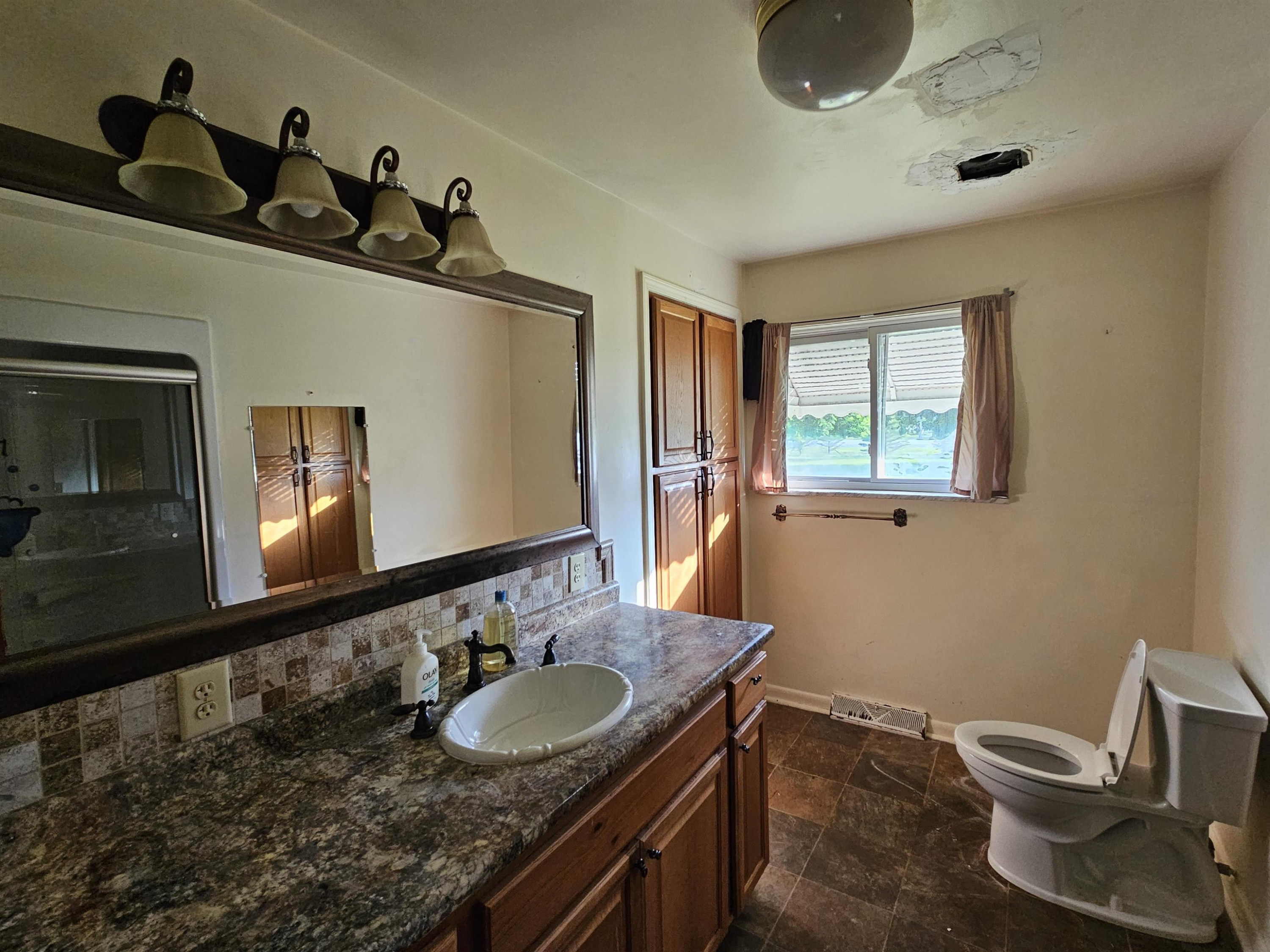 8525 Dixie Highway, Birch Run, MI 48415 — Photo 11