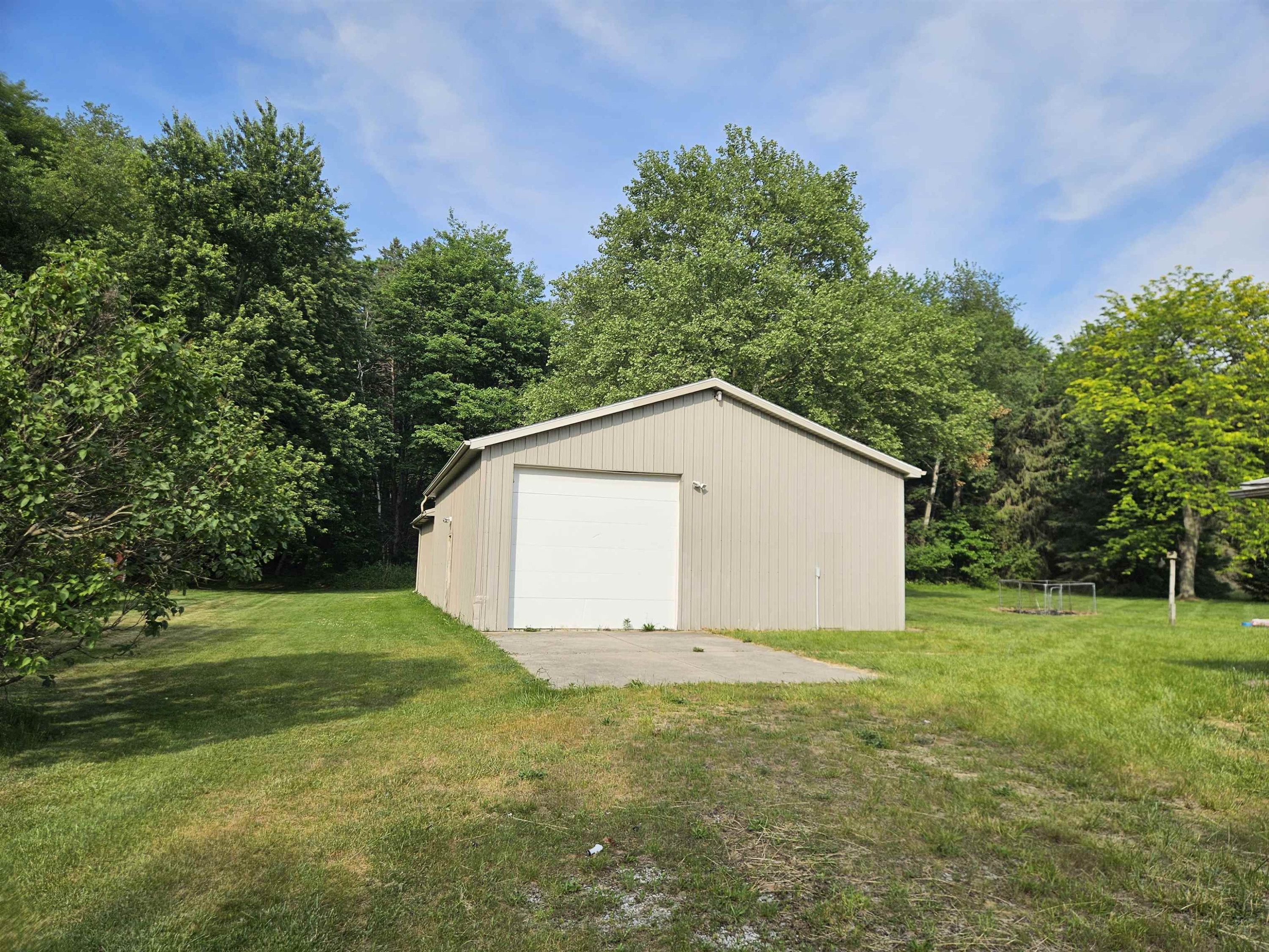 8525 Dixie Highway, Birch Run, MI 48415 — Photo 13