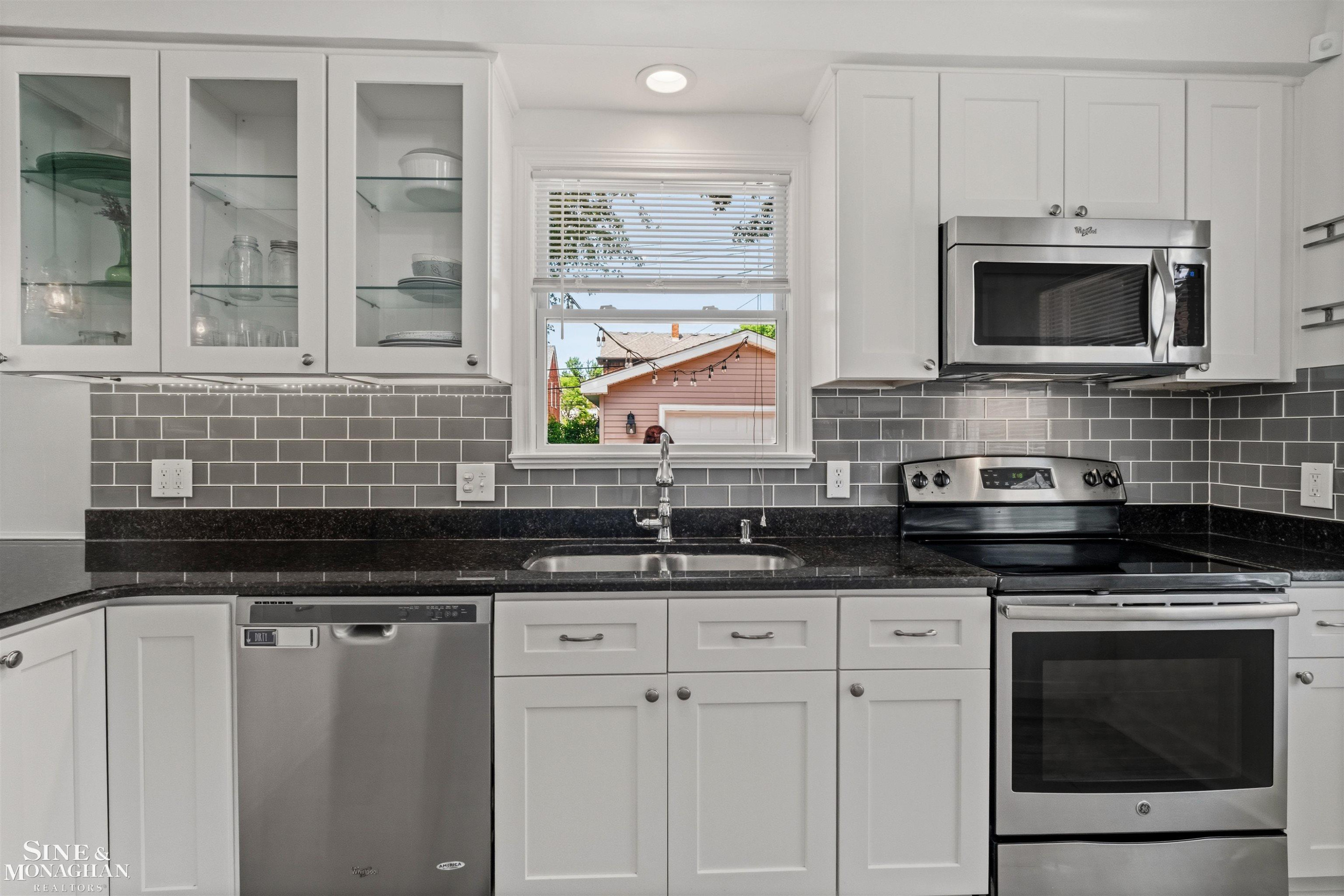 474 Touraine Road, Grosse Pointe Farms, MI 48236 — Photo 7