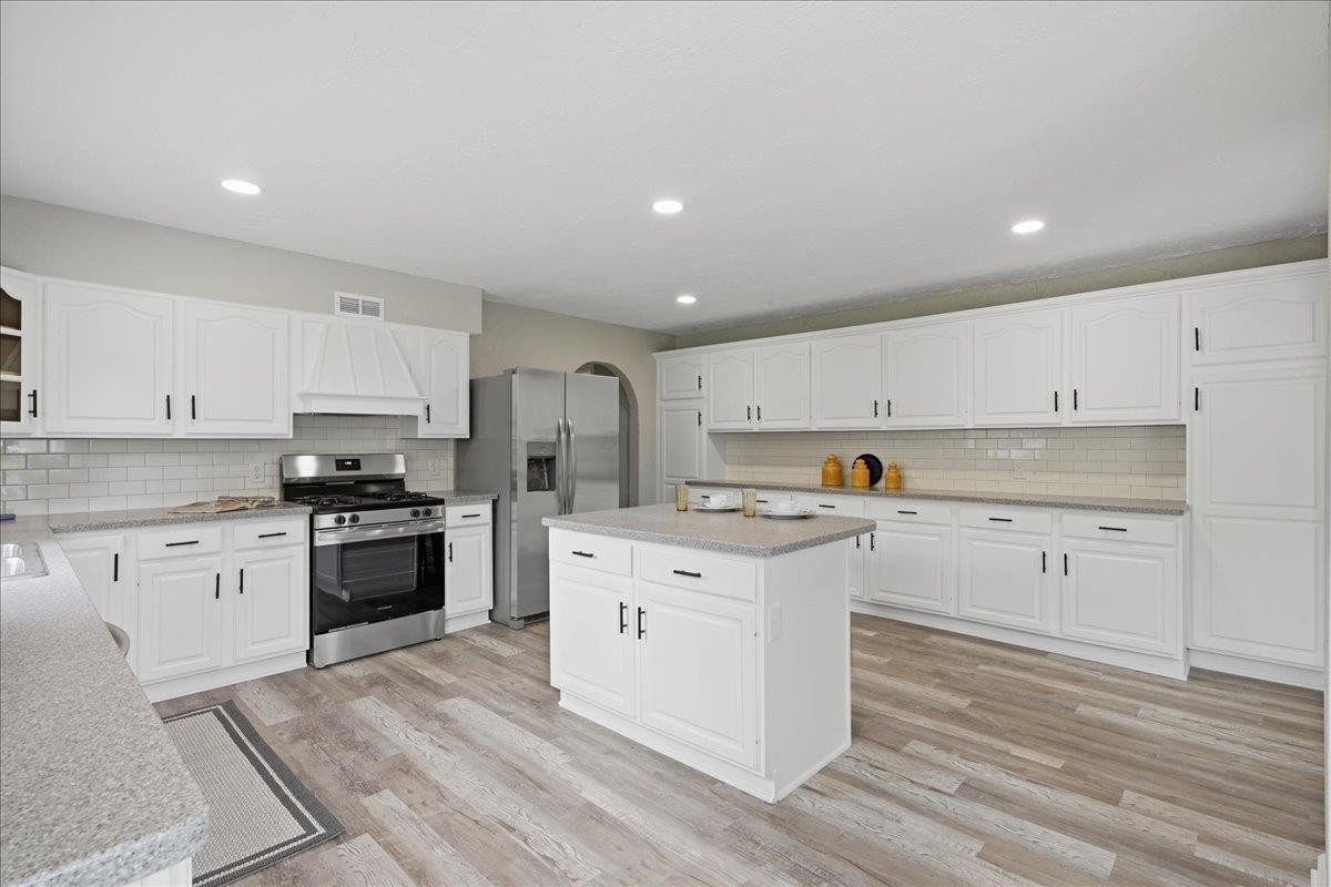 6456 W Court Street, Flint, MI 48532 — Photo 8