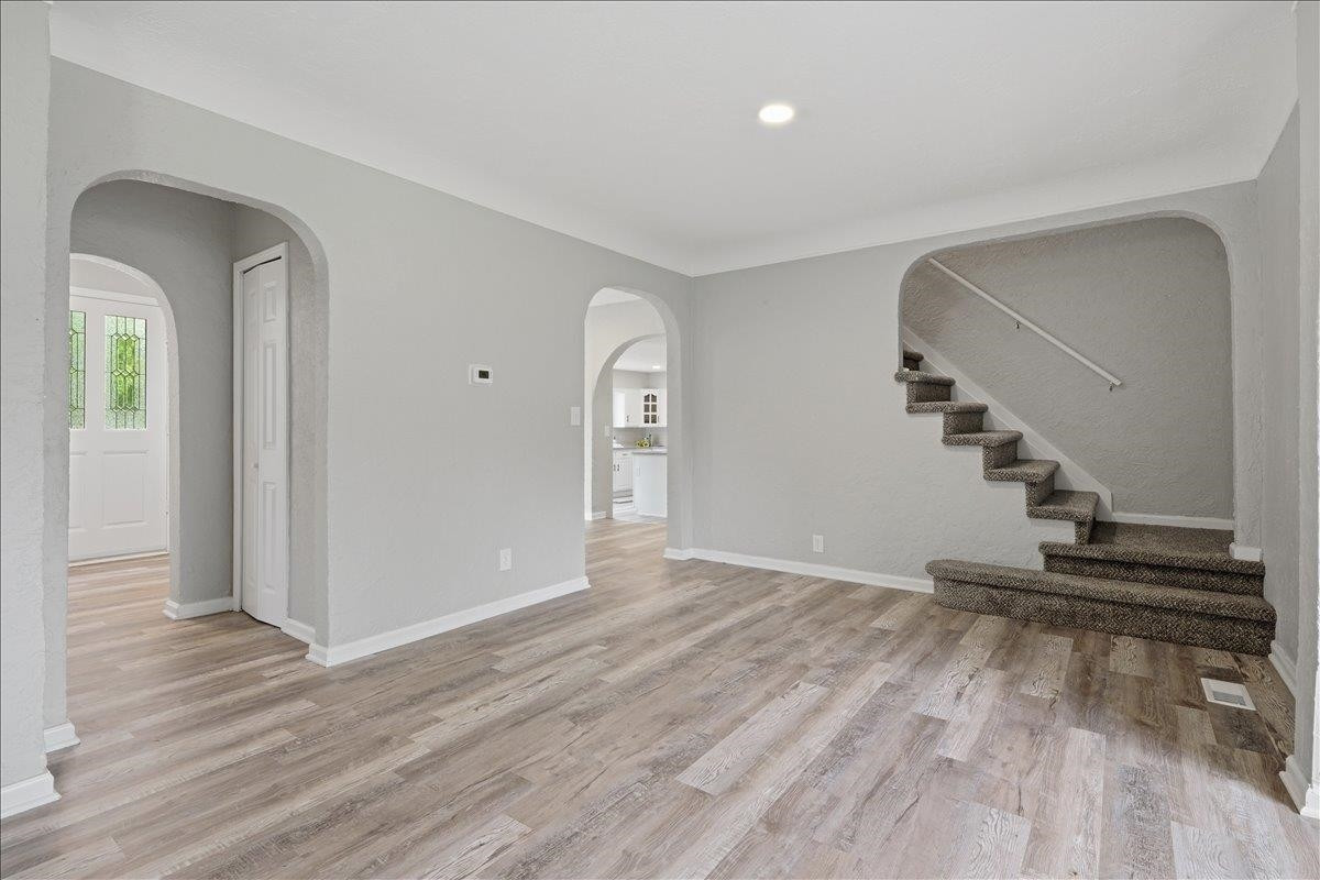 6456 W Court Street, Flint, MI 48532 — Photo 15