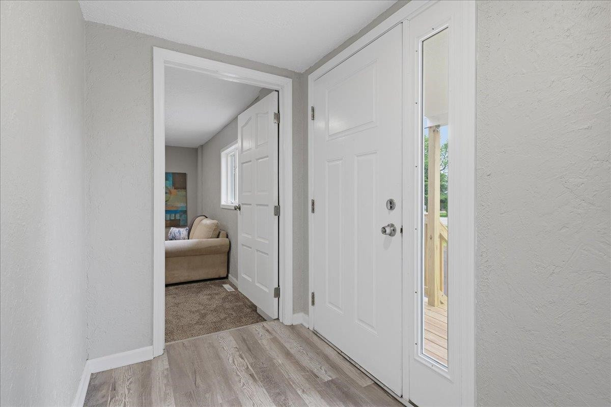 6456 W Court Street, Flint, MI 48532 — Photo 16