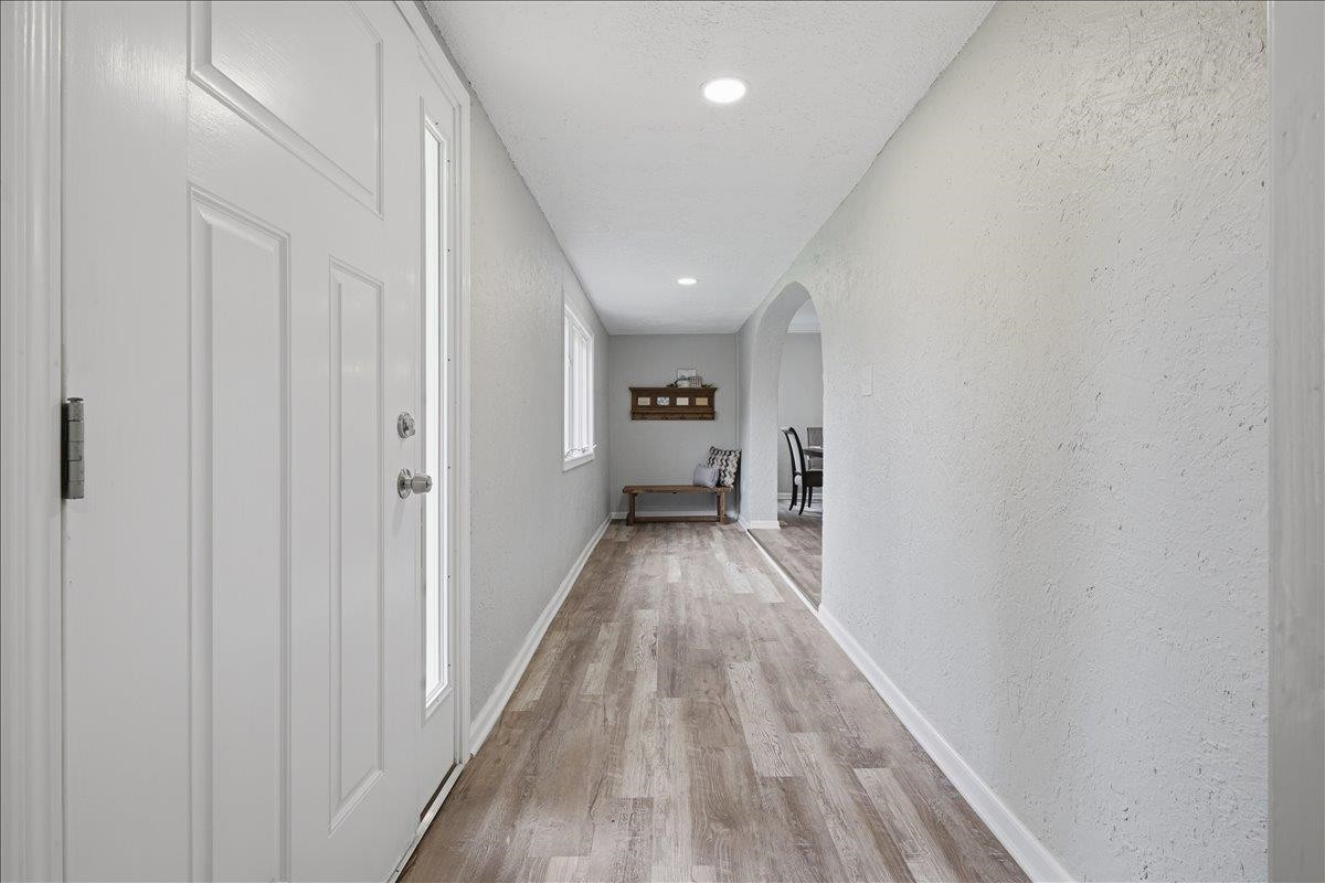 6456 W Court Street, Flint, MI 48532 — Photo 17