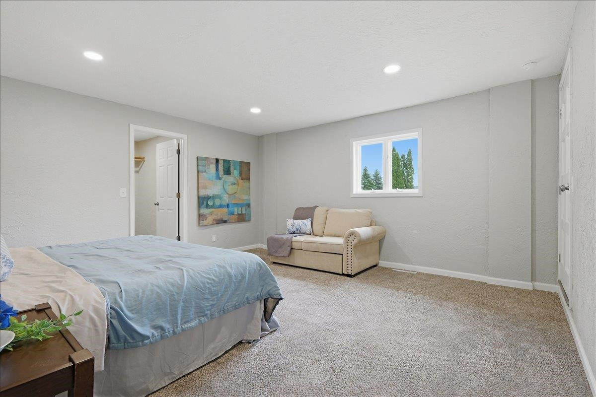 6456 W Court Street, Flint, MI 48532 — Photo 24
