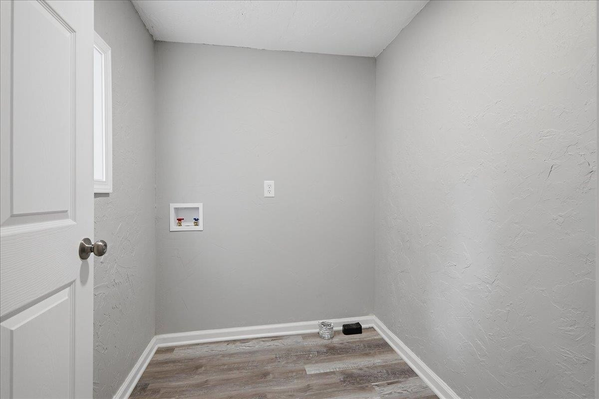 6456 W Court Street, Flint, MI 48532 — Photo 37