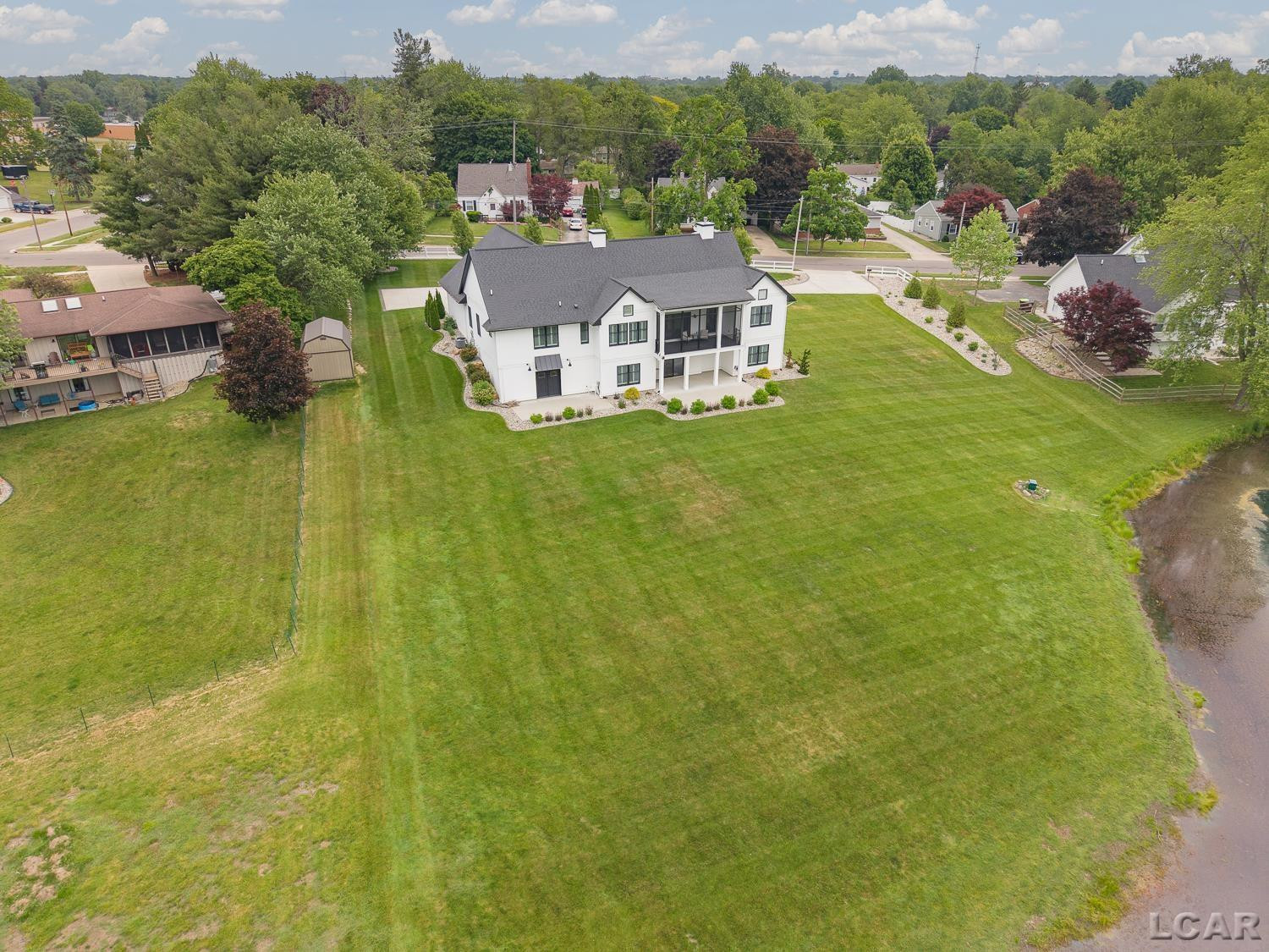 575 Budlong Street, Adrian, MI 49221 — Photo 70