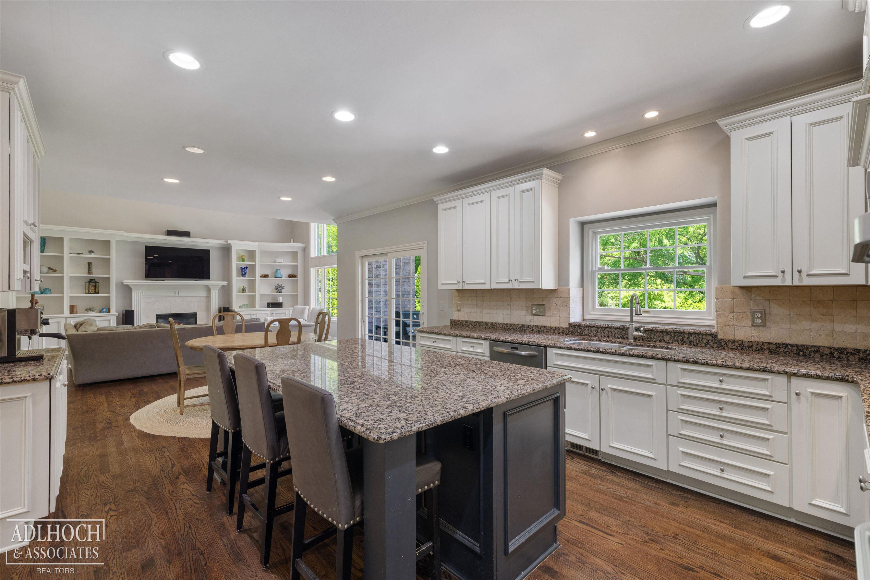 758 Middlesex Road, Grosse Pointe, MI 48230 — Photo 8