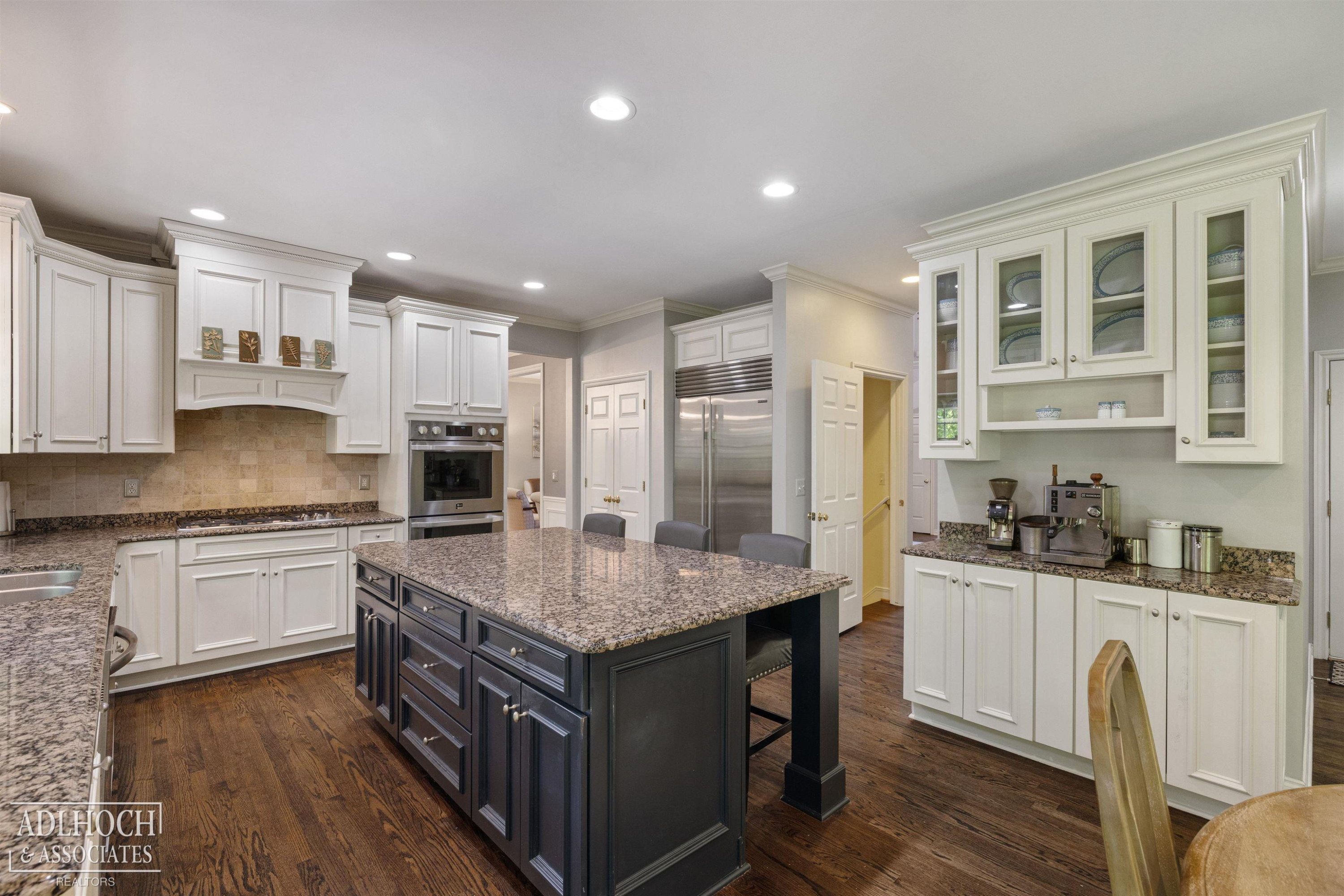 758 Middlesex Road, Grosse Pointe, MI 48230 — Photo 9