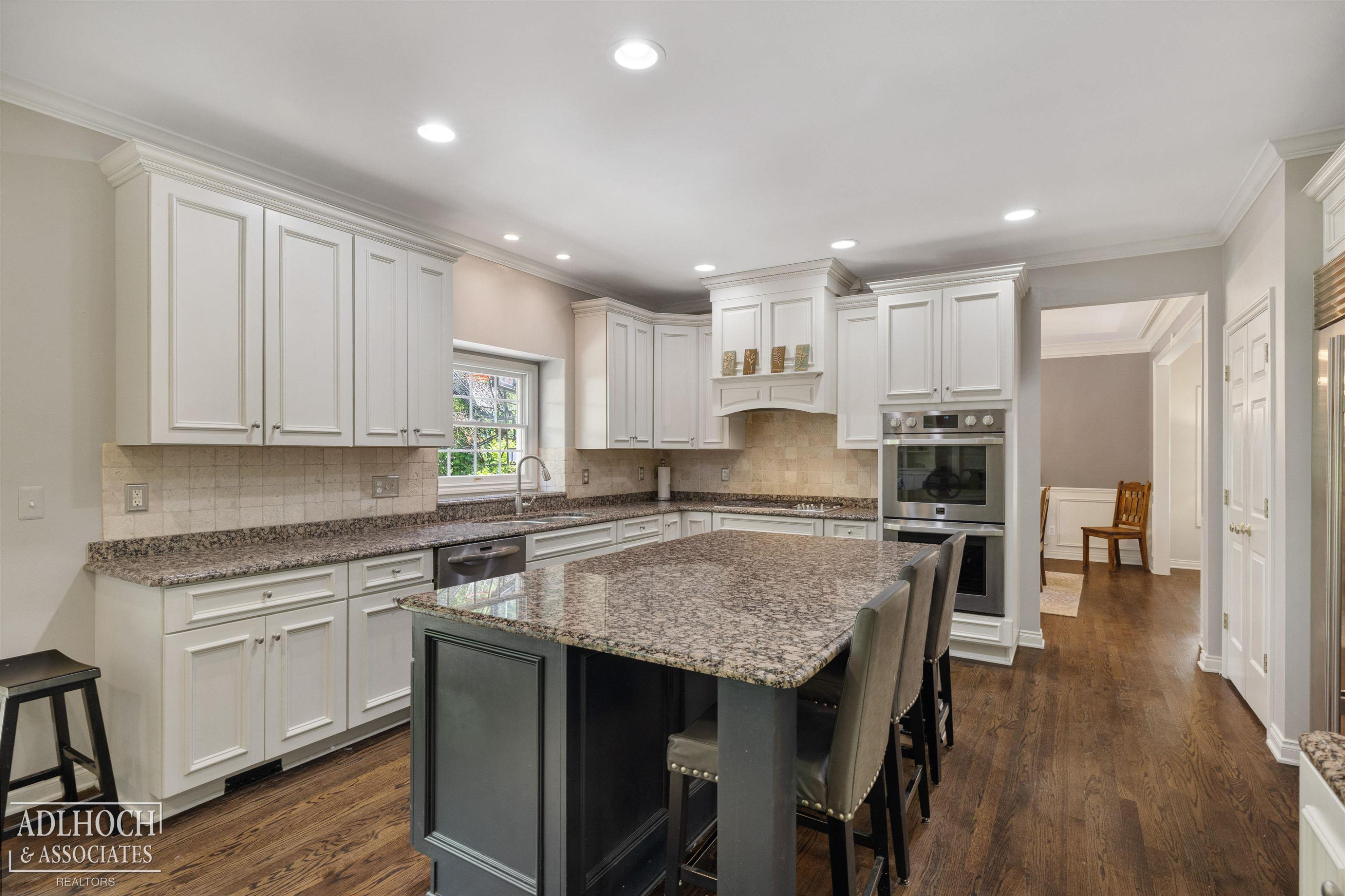 758 Middlesex Road, Grosse Pointe, MI 48230 — Photo 10