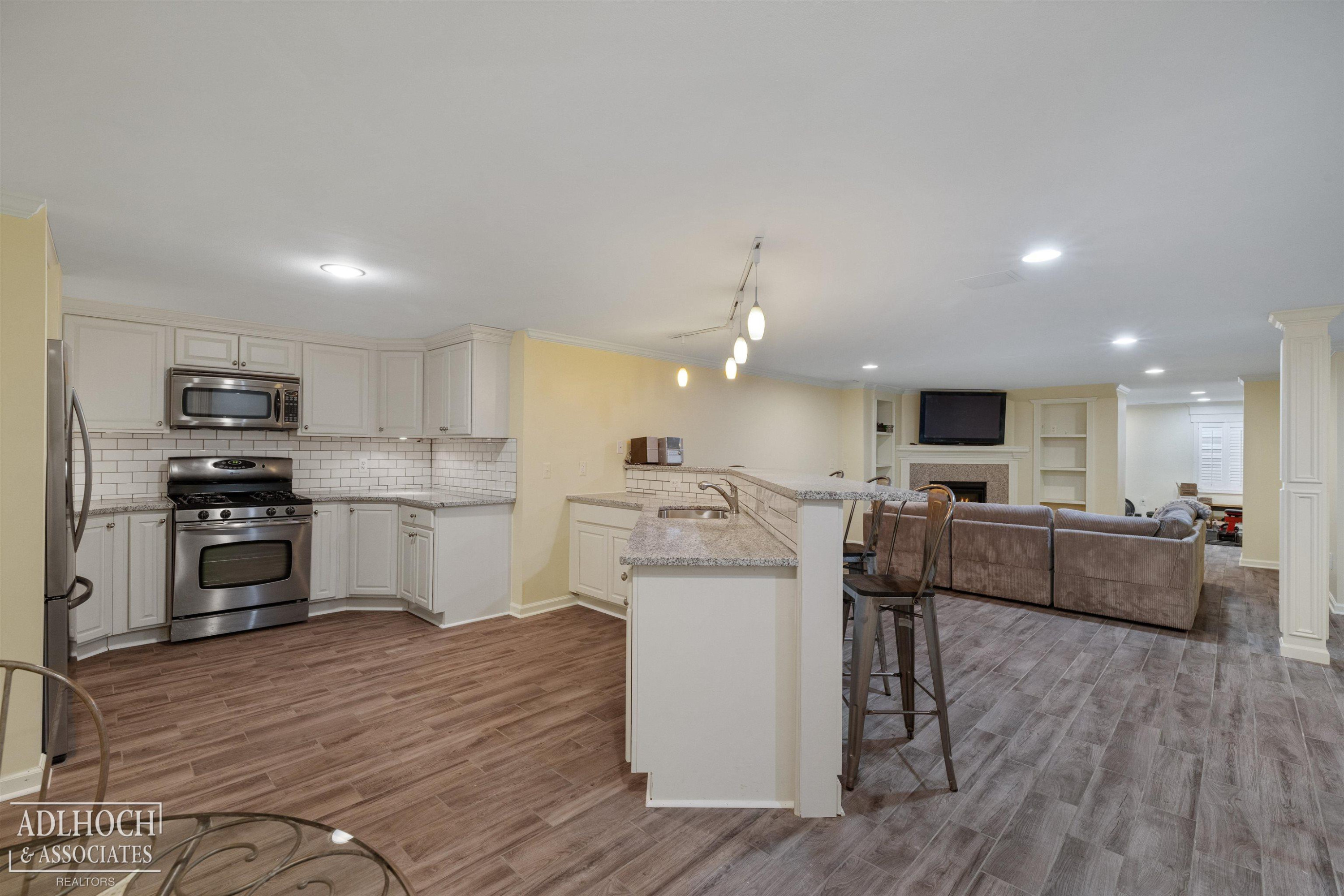 758 Middlesex Road, Grosse Pointe, MI 48230 — Photo 25