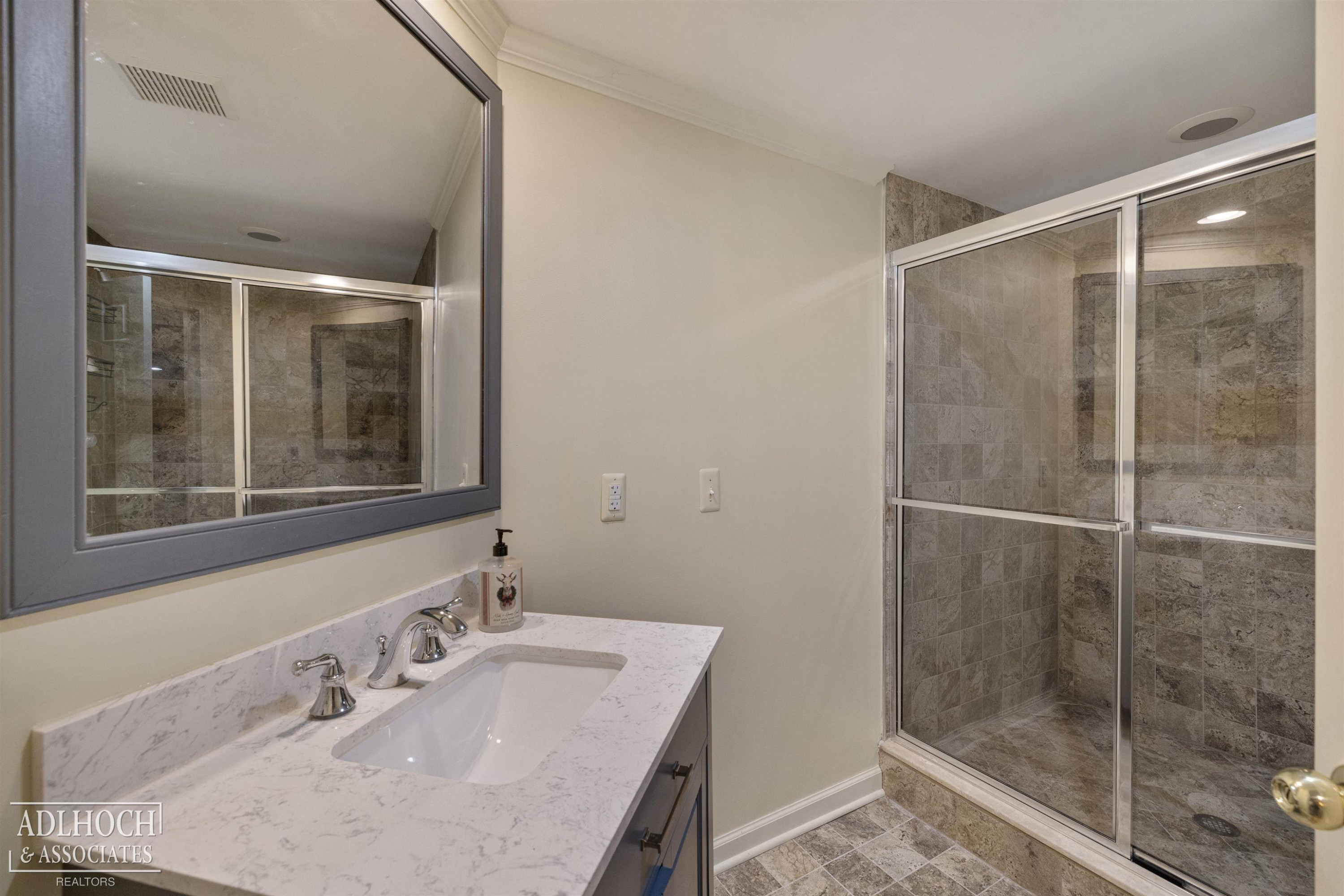 758 Middlesex Road, Grosse Pointe, MI 48230 — Photo 30
