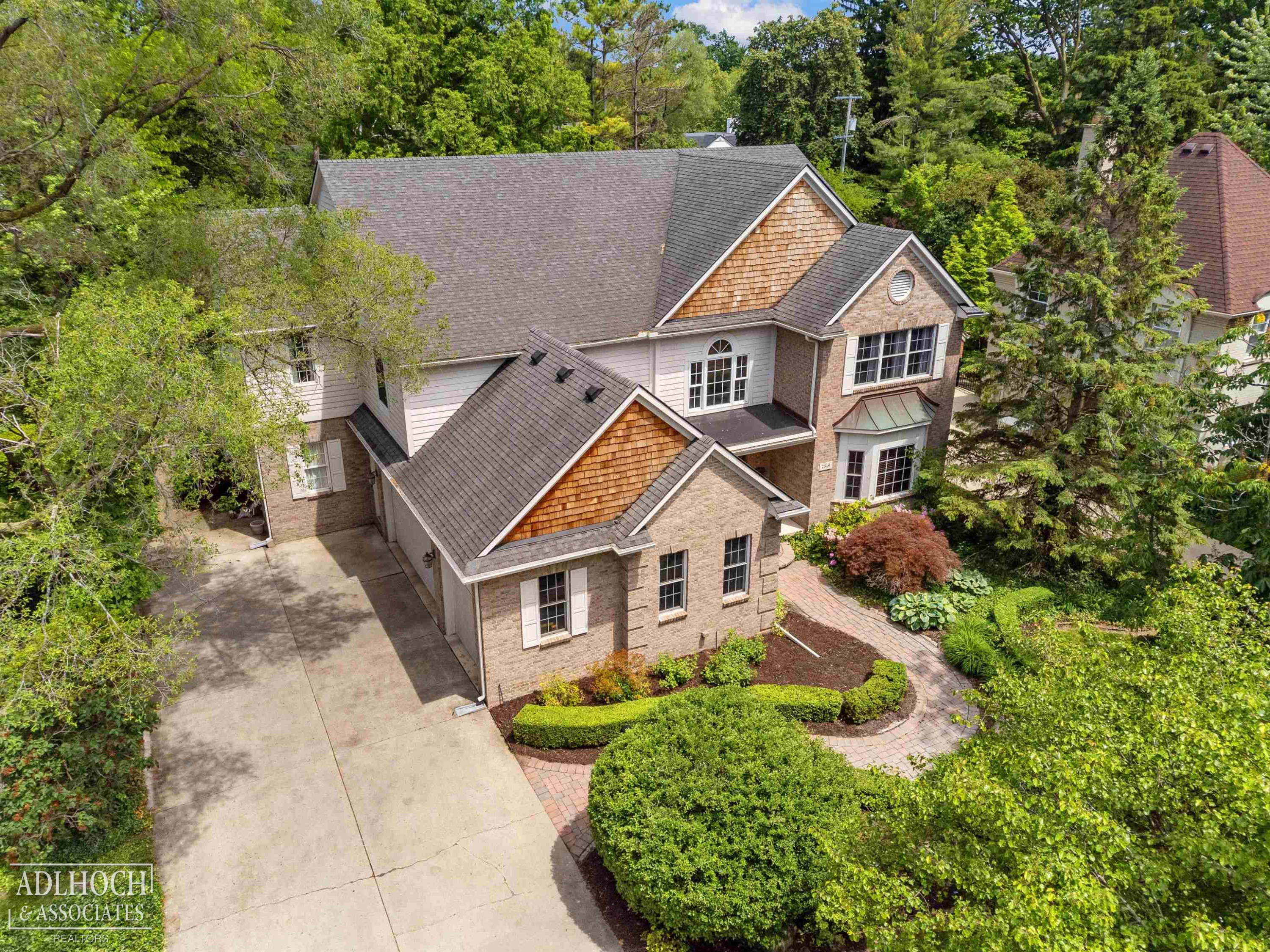 758 Middlesex Road, Grosse Pointe, MI 48230 — Photo 32