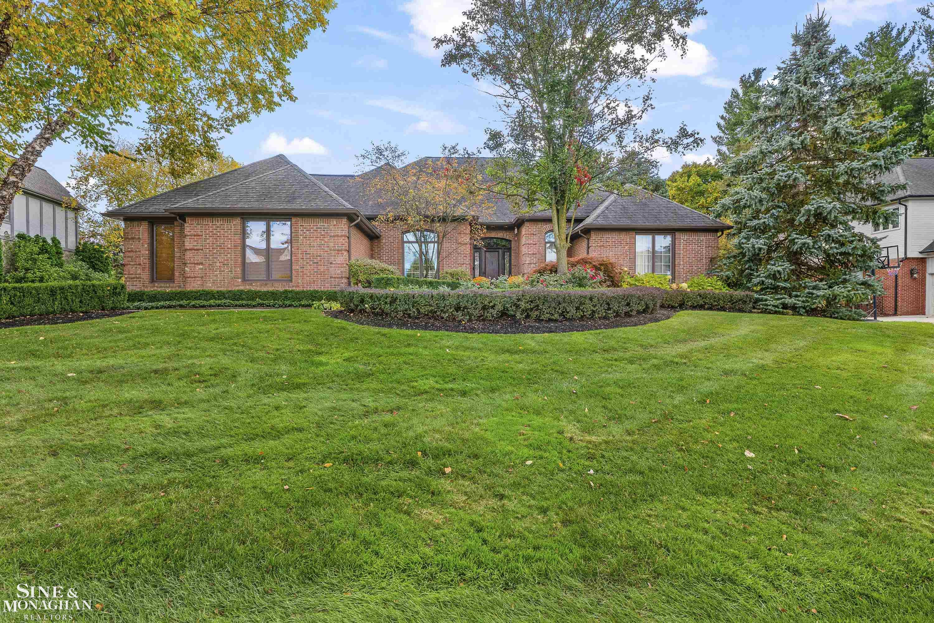 1126 Ridgeway Drive, Rochester, MI 48307 — Photo 11