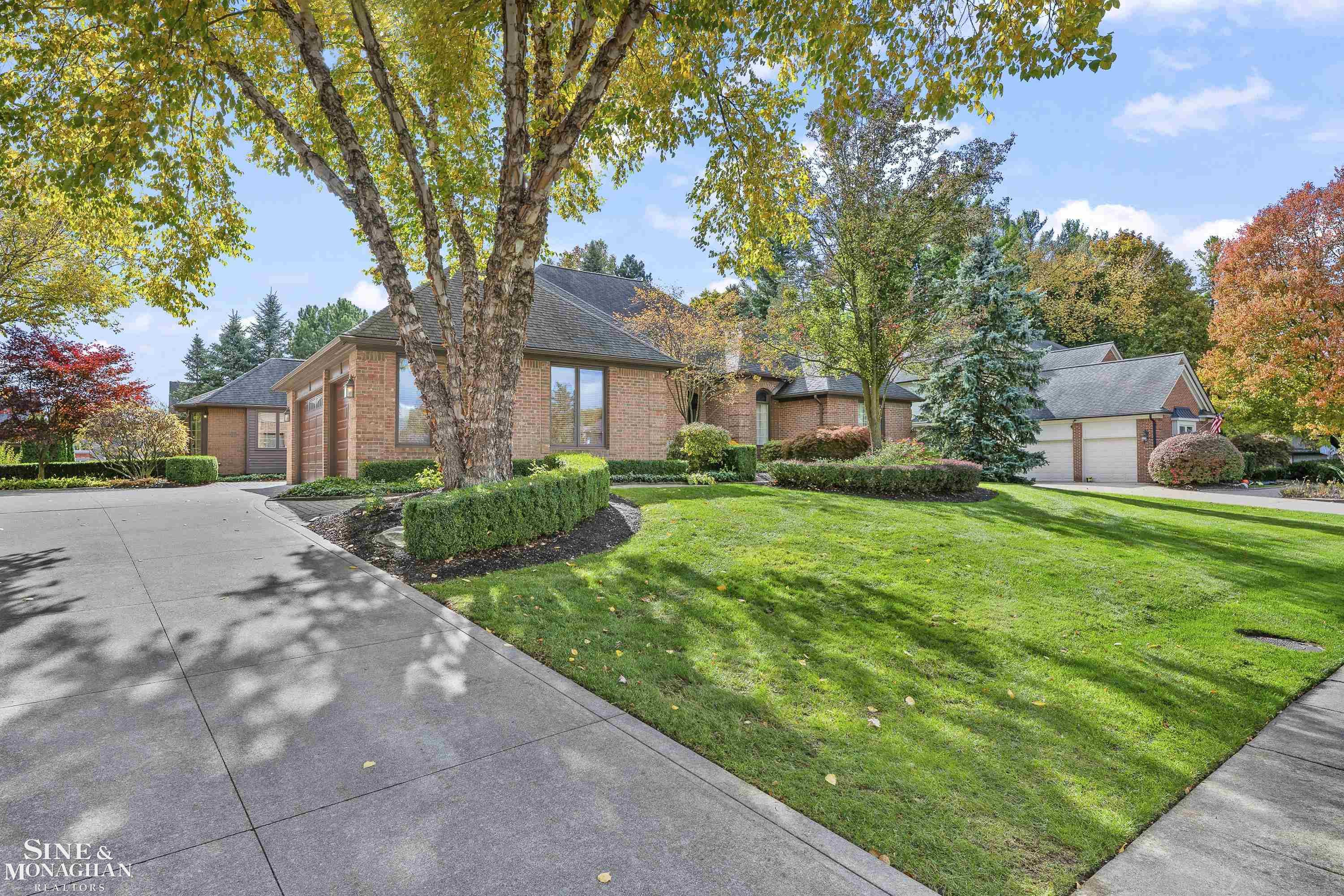 1126 Ridgeway Drive, Rochester, MI 48307 — Photo 12