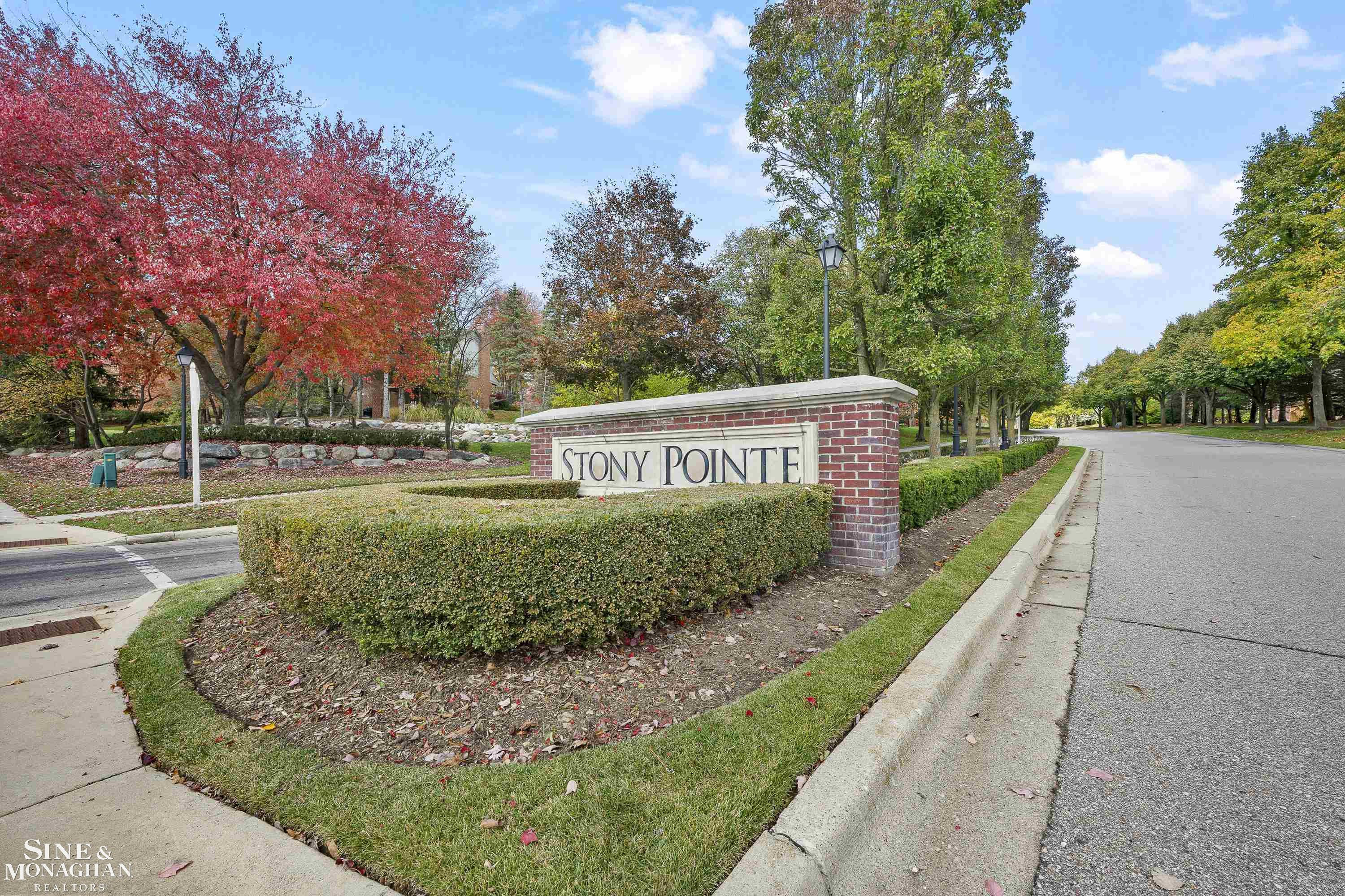 1126 Ridgeway Drive, Rochester, MI 48307 — Photo 14