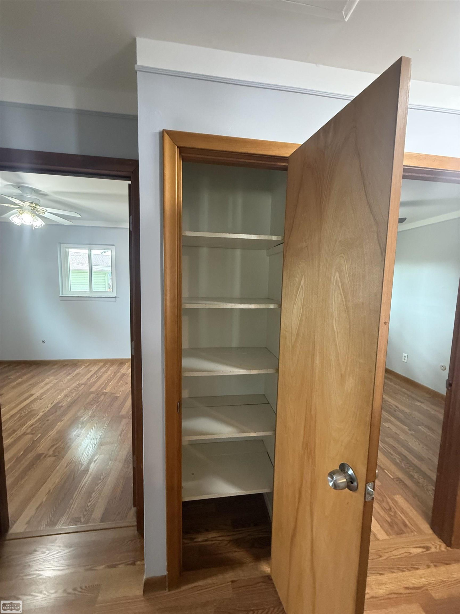 26093 La Salle Ct. Street, Roseville, MI 48066 — Photo 9