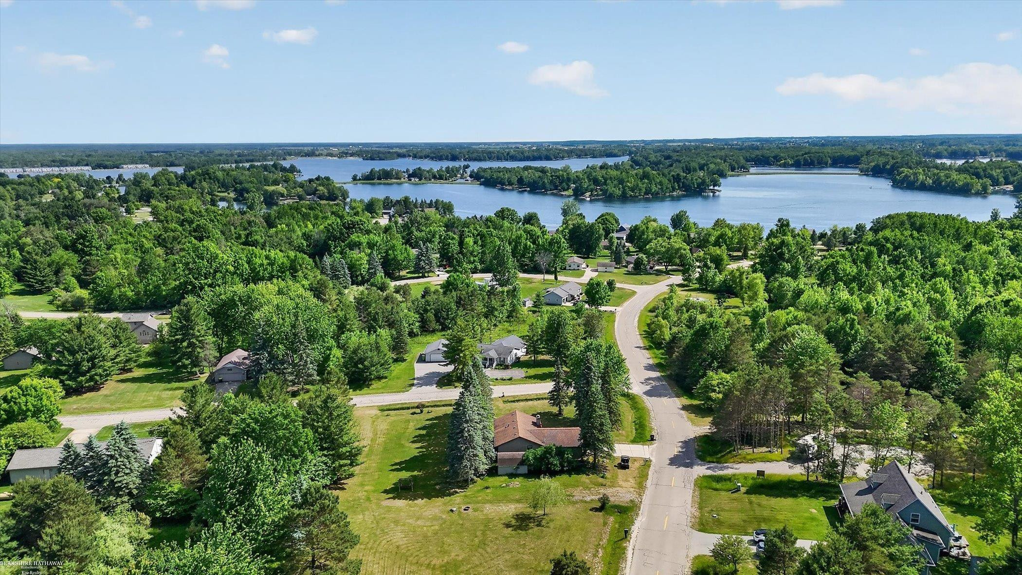 4412 Glasbury Court, Gladwin, MI 48624 — Photo 10