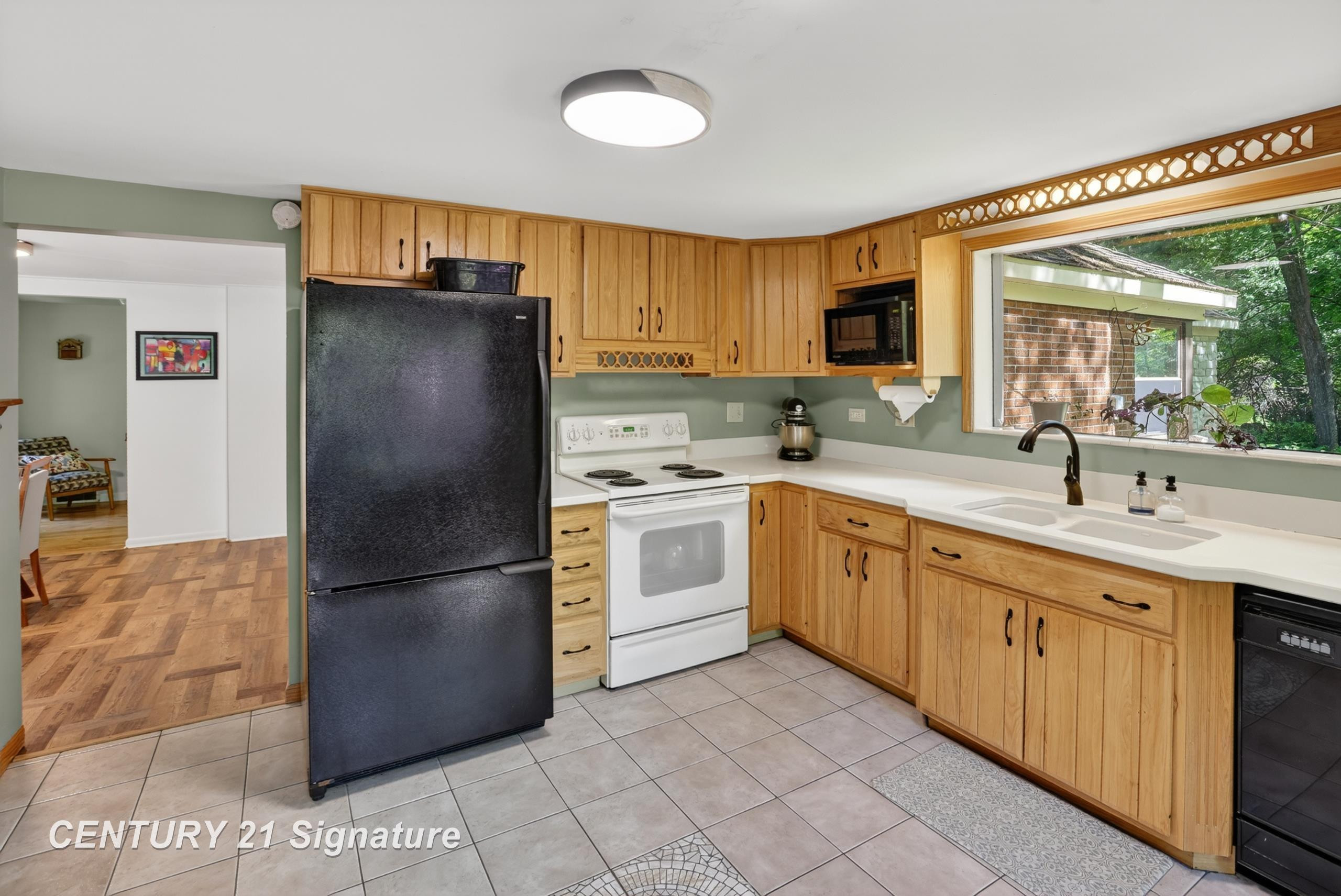 1820 Lawrence Drive, Midland, MI 48640 — Photo 14