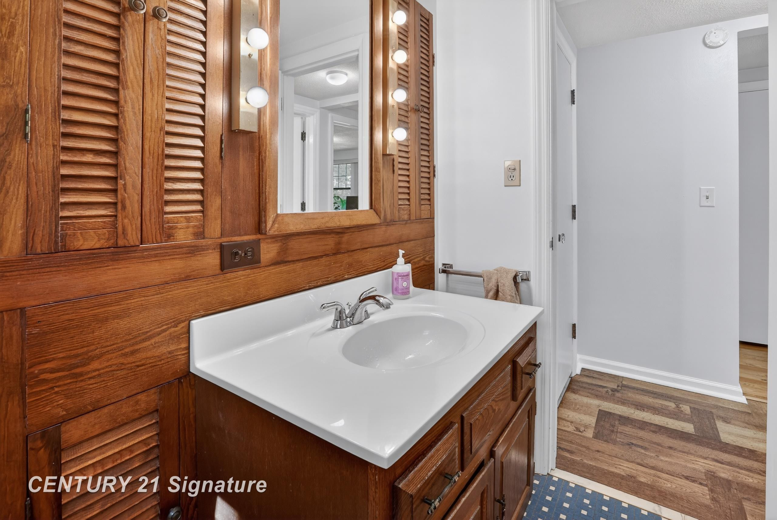 1820 Lawrence Drive, Midland, MI 48640 — Photo 23