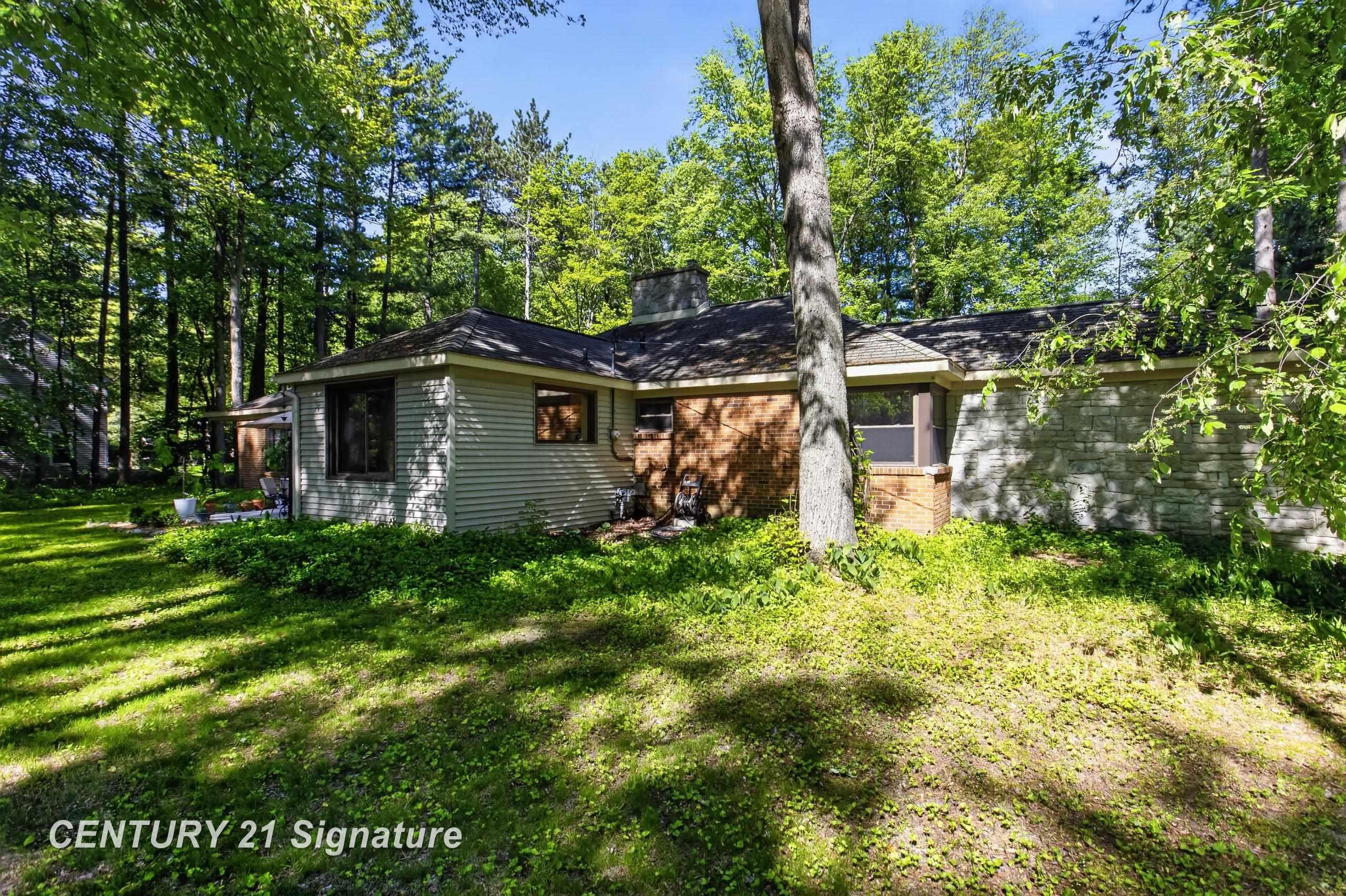 1820 Lawrence Drive, Midland, MI 48640 — Photo 33