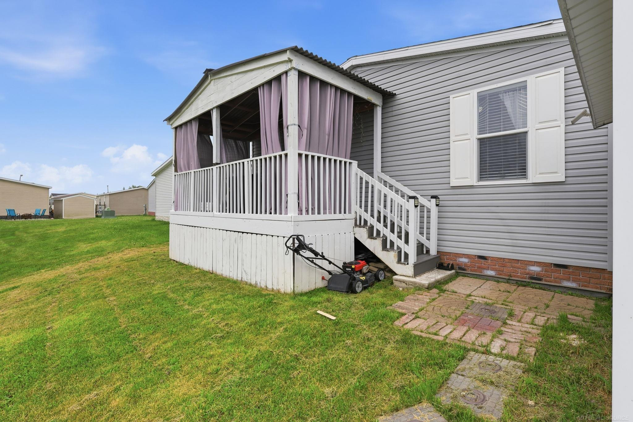 58520 Brookside Drive, MI 48048 — Photo 22