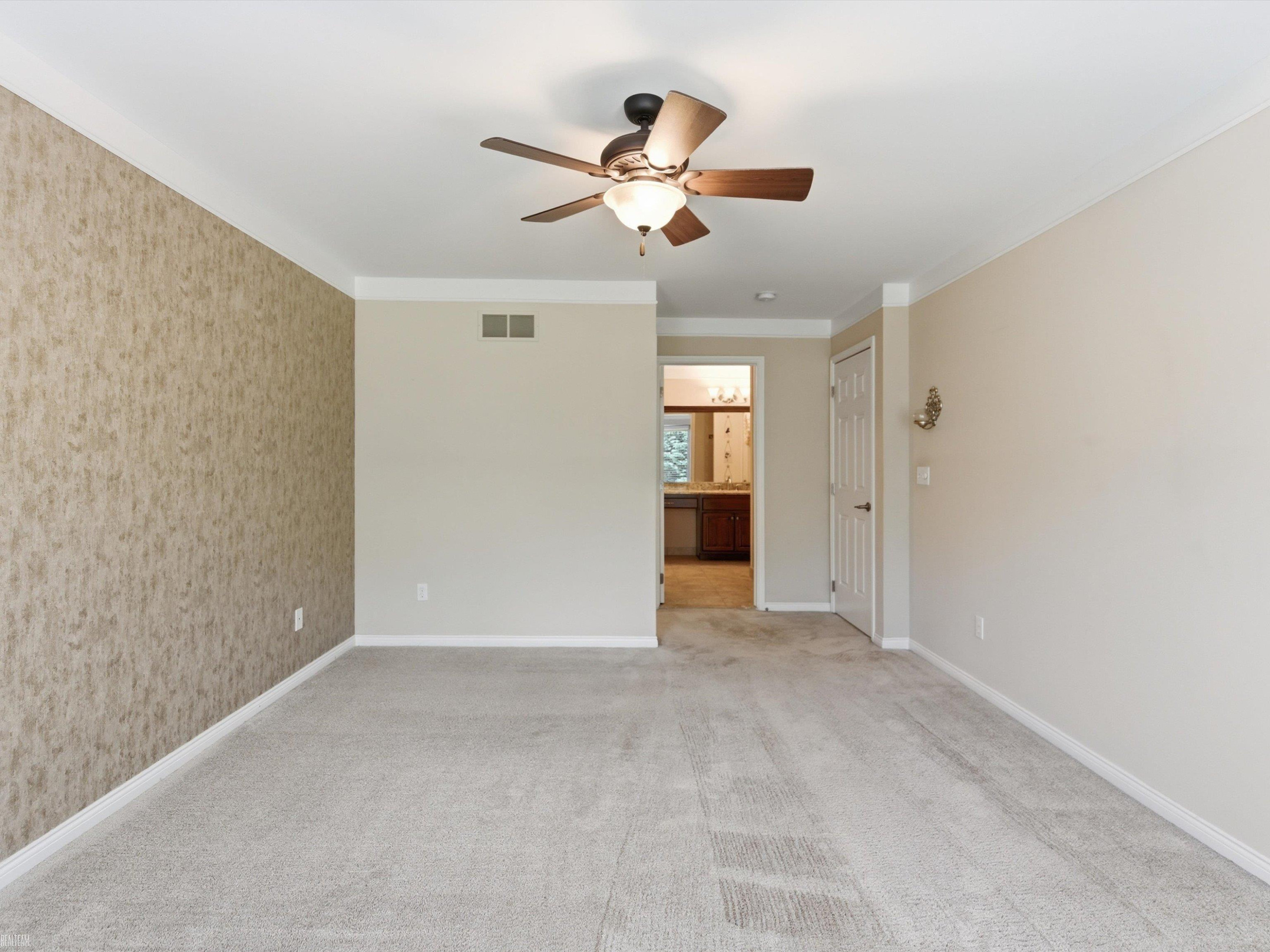 14837 N Park Drive, Shelby Twp, MI 48315 — Photo 19