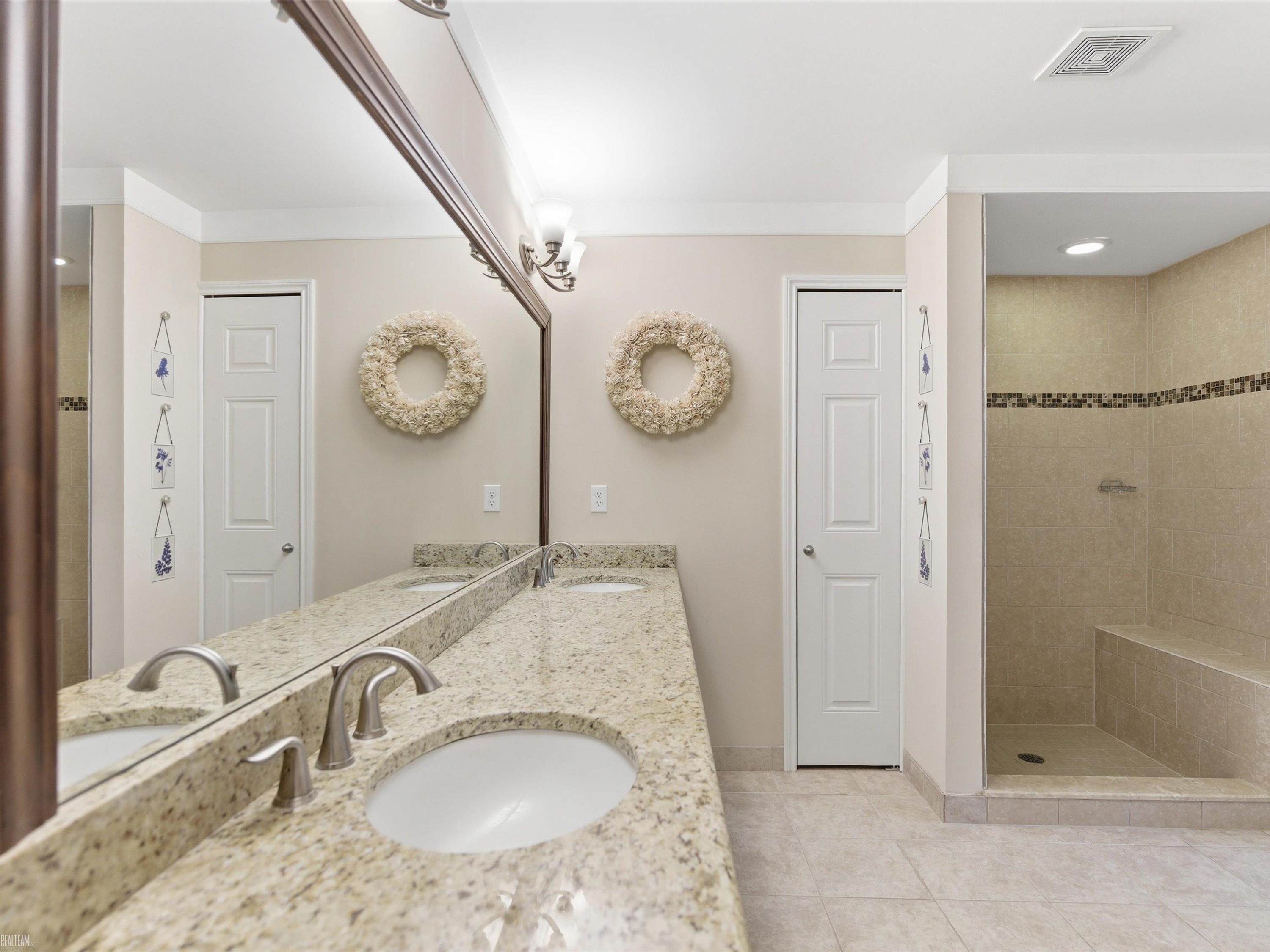 14837 N Park Drive, Shelby Twp, MI 48315 — Photo 21